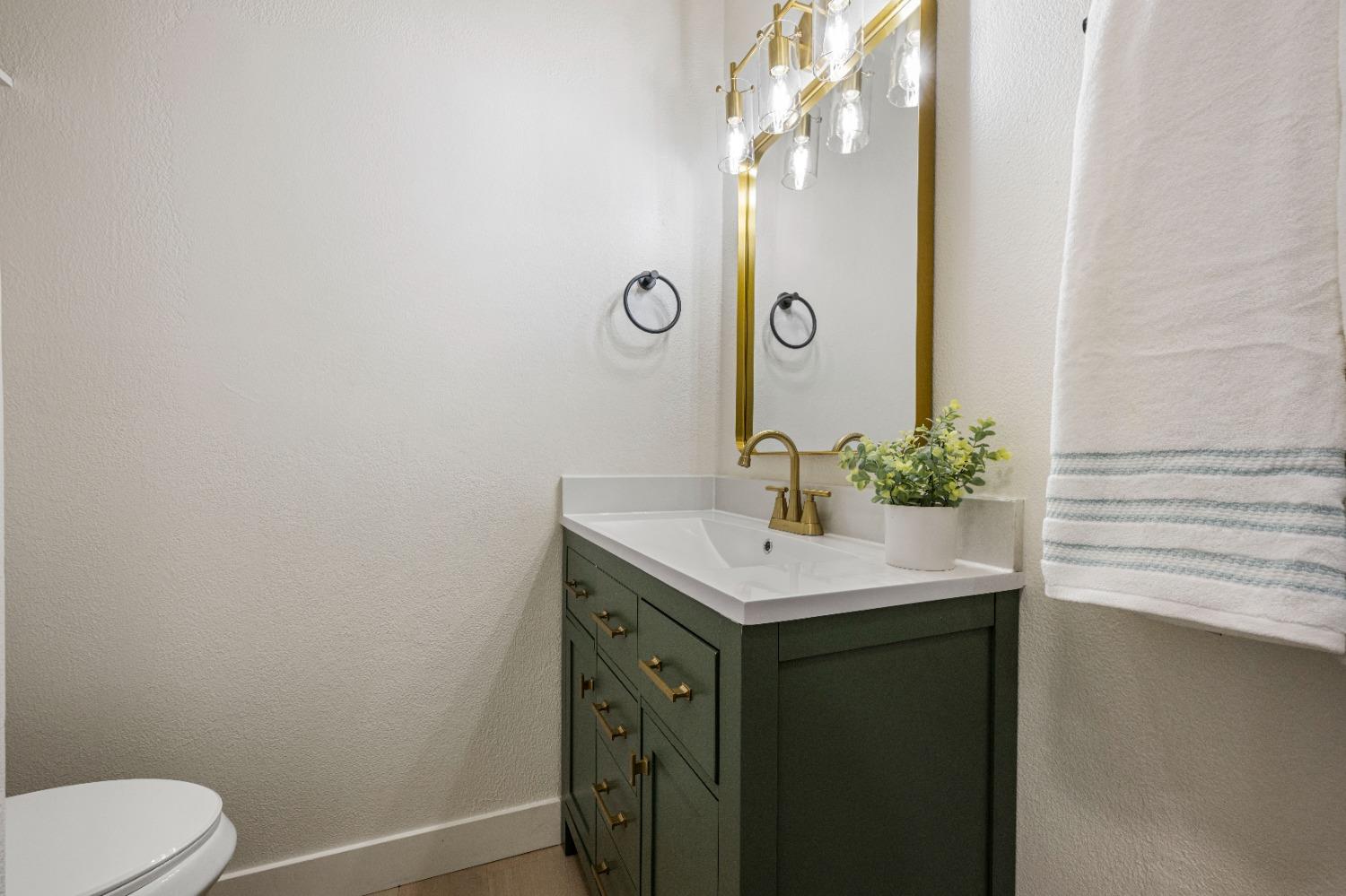 Detail Gallery Image 29 of 47 For 107 J St, Lincoln,  CA 95648 - 3 Beds | 2 Baths