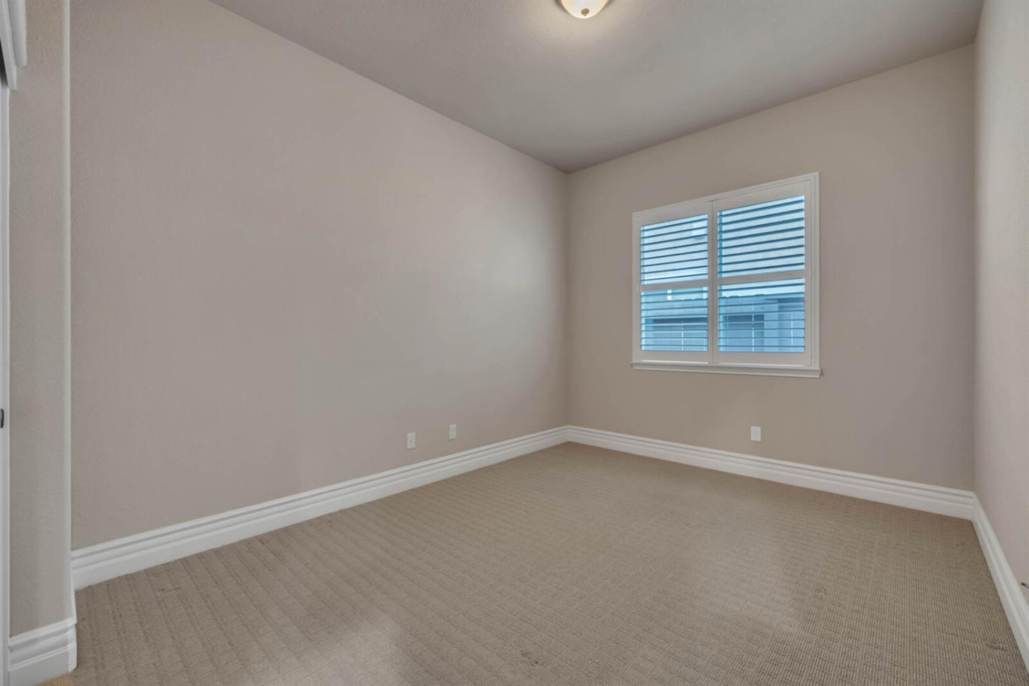 Detail Gallery Image 25 of 35 For 3625 Miners Ravine Dr, Roseville,  CA 95661 - 3 Beds | 2/1 Baths