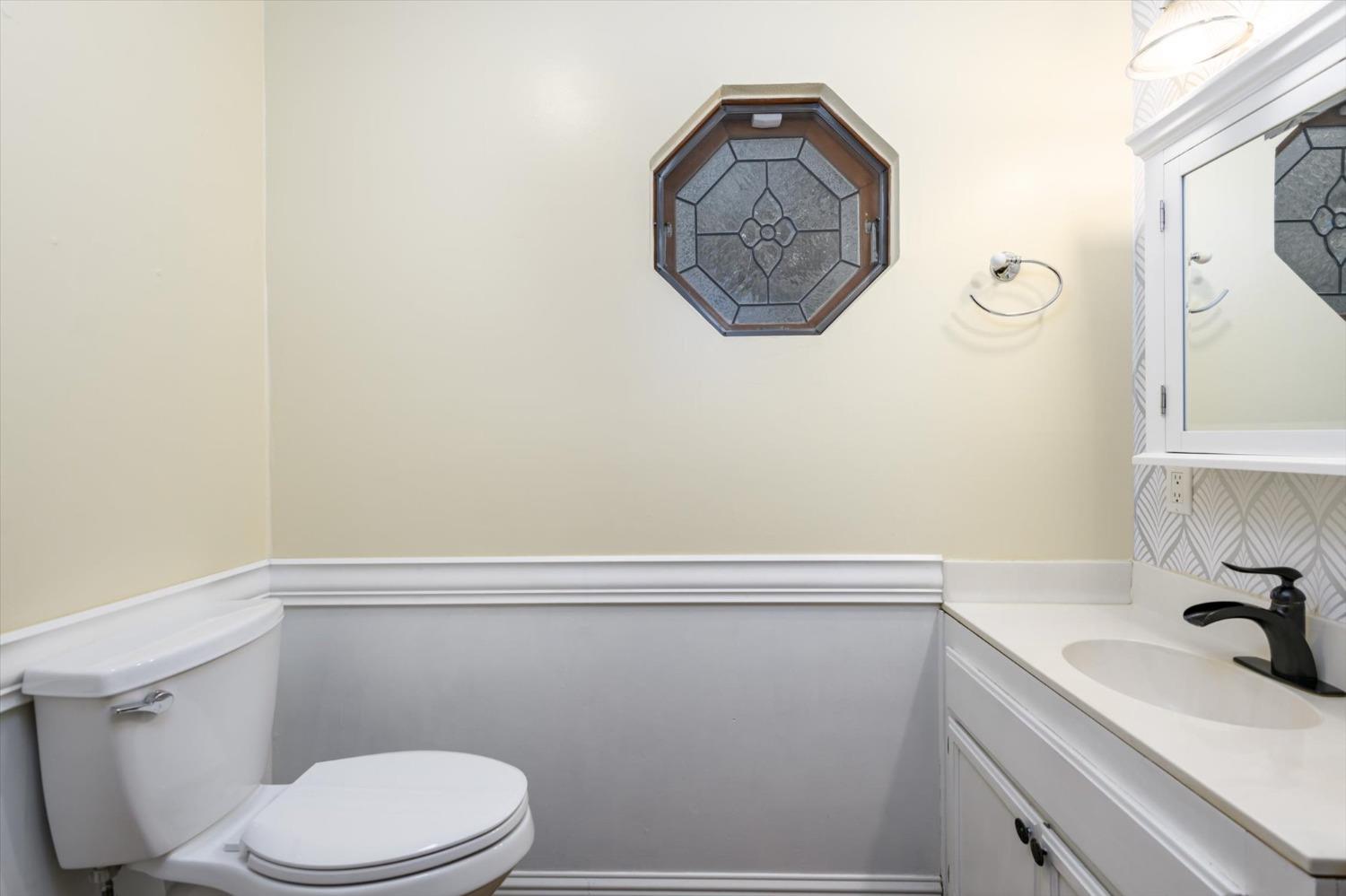 Detail Gallery Image 17 of 47 For 4385 Blanchard, Placerville,  CA 95667 - 4 Beds | 2/1 Baths