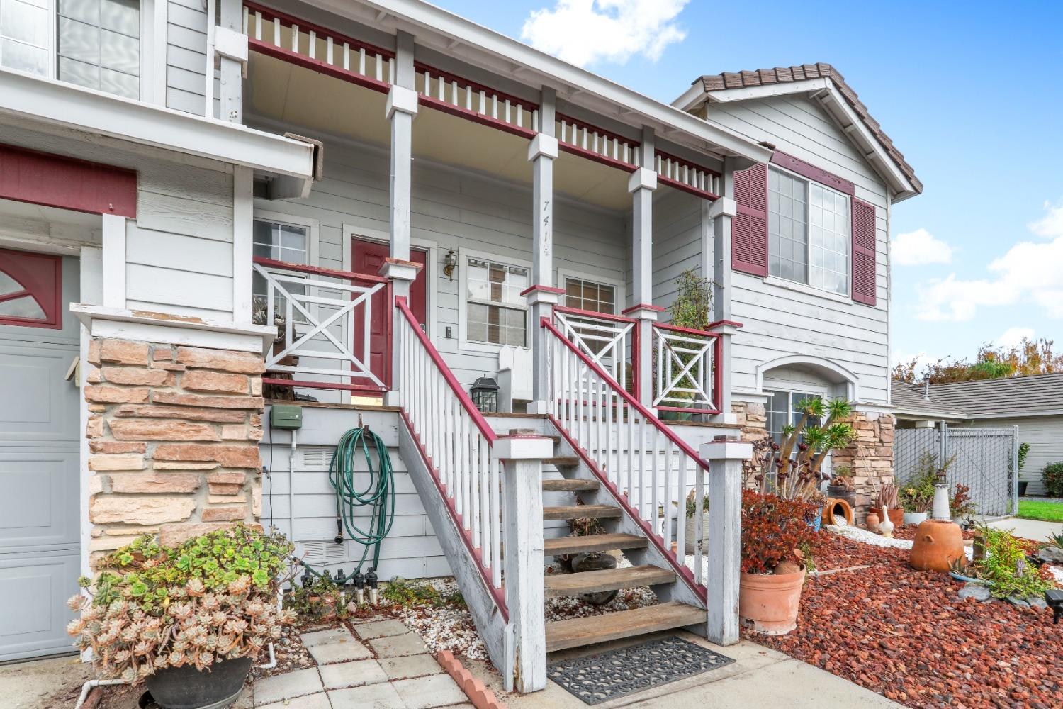 Detail Gallery Image 4 of 33 For 741 Prairie Dunes Dr, Lathrop,  CA 95330 - 4 Beds | 2/1 Baths