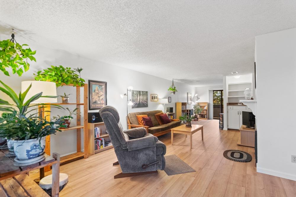 Detail Gallery Image 12 of 63 For 951 Fulton Avenue #530,  Sacramento,  CA 95825 - 2 Beds | 1 Baths