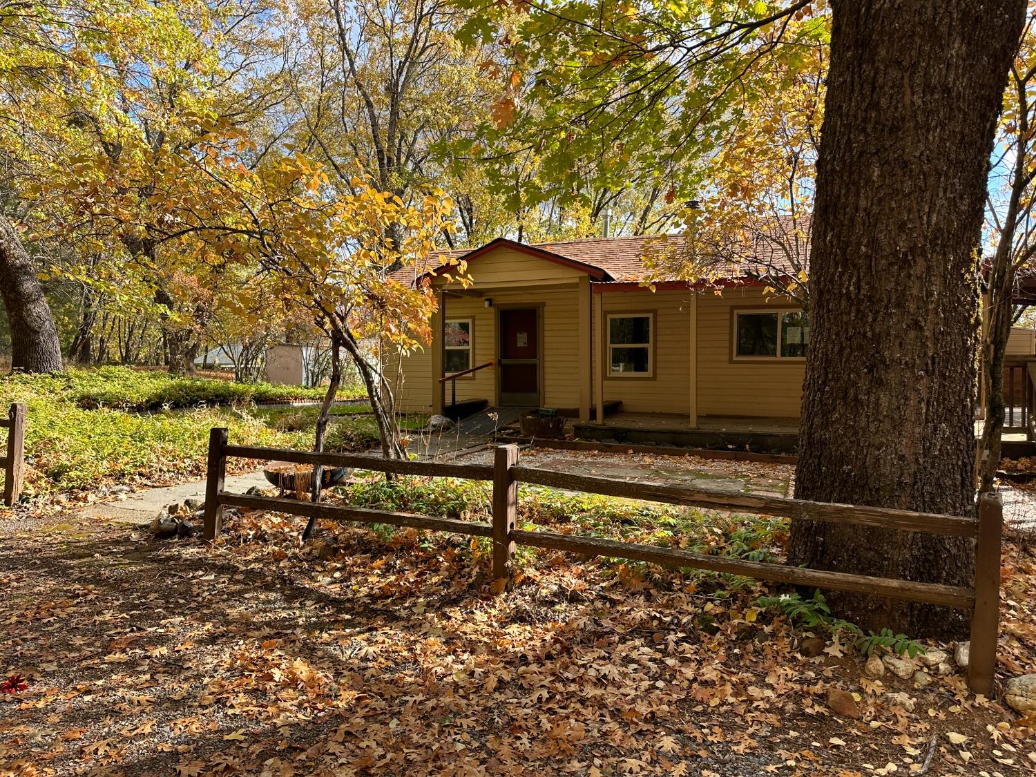 Detail Gallery Image 2 of 27 For 6315 Mougnberry Ln, Foresthill,  CA 95631 - 2 Beds | 1 Baths