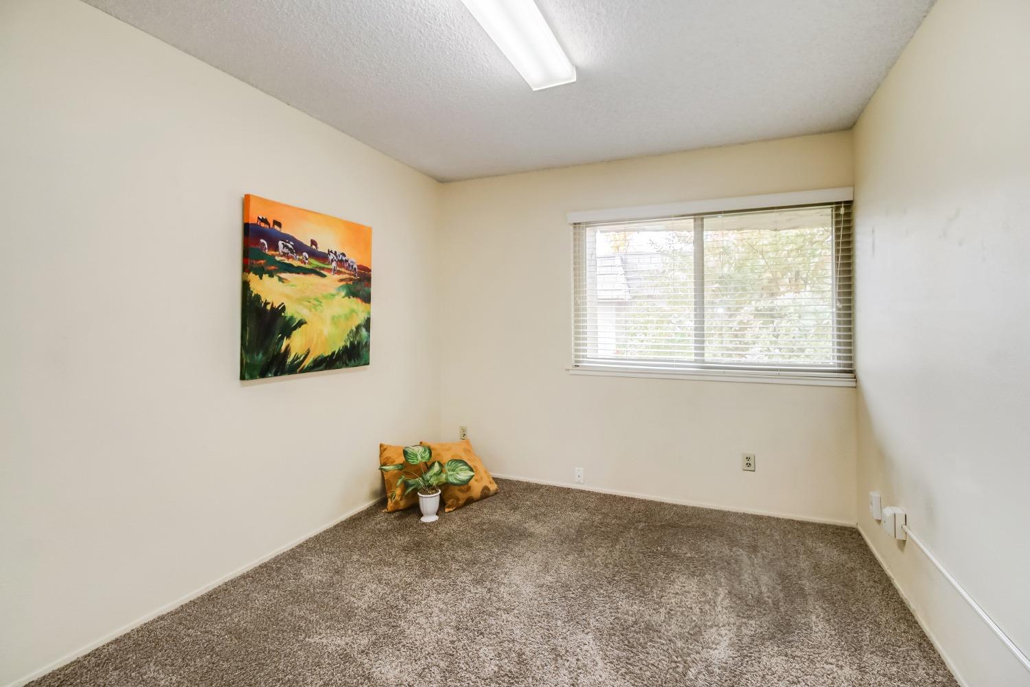 Detail Gallery Image 22 of 31 For 3227 Casitas Bonito, Sacramento,  CA 95825 - 3 Beds | 2/1 Baths