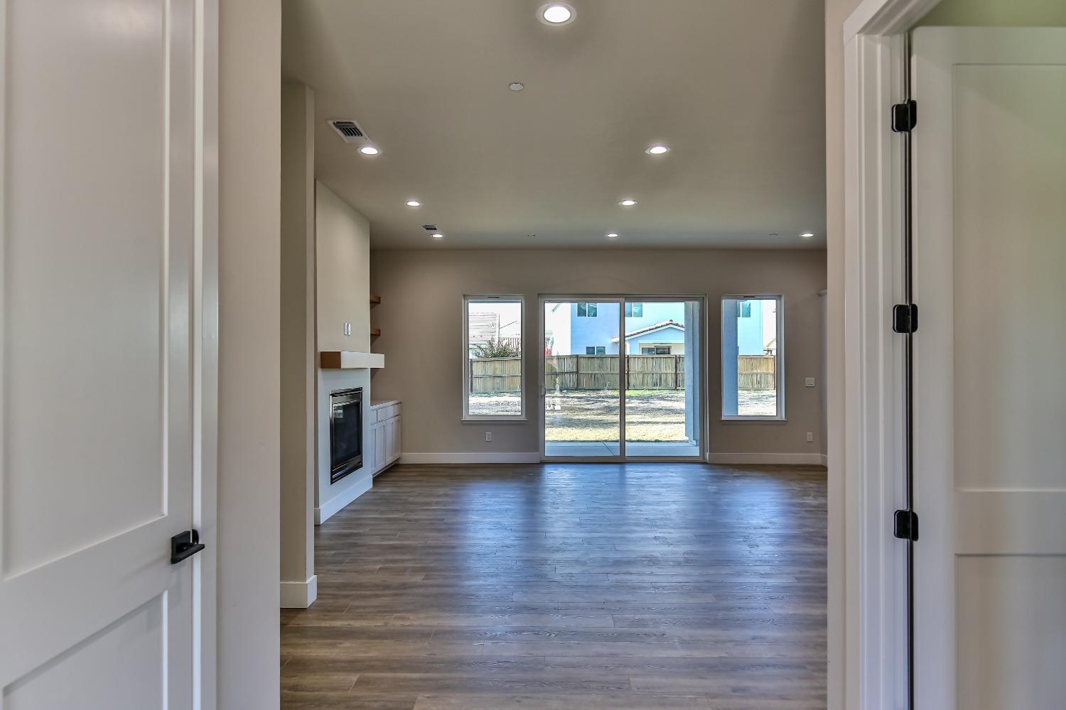 Detail Gallery Image 10 of 75 For 4182 Dias Ln, Rocklin,  CA 95677 - 5 Beds | 4 Baths