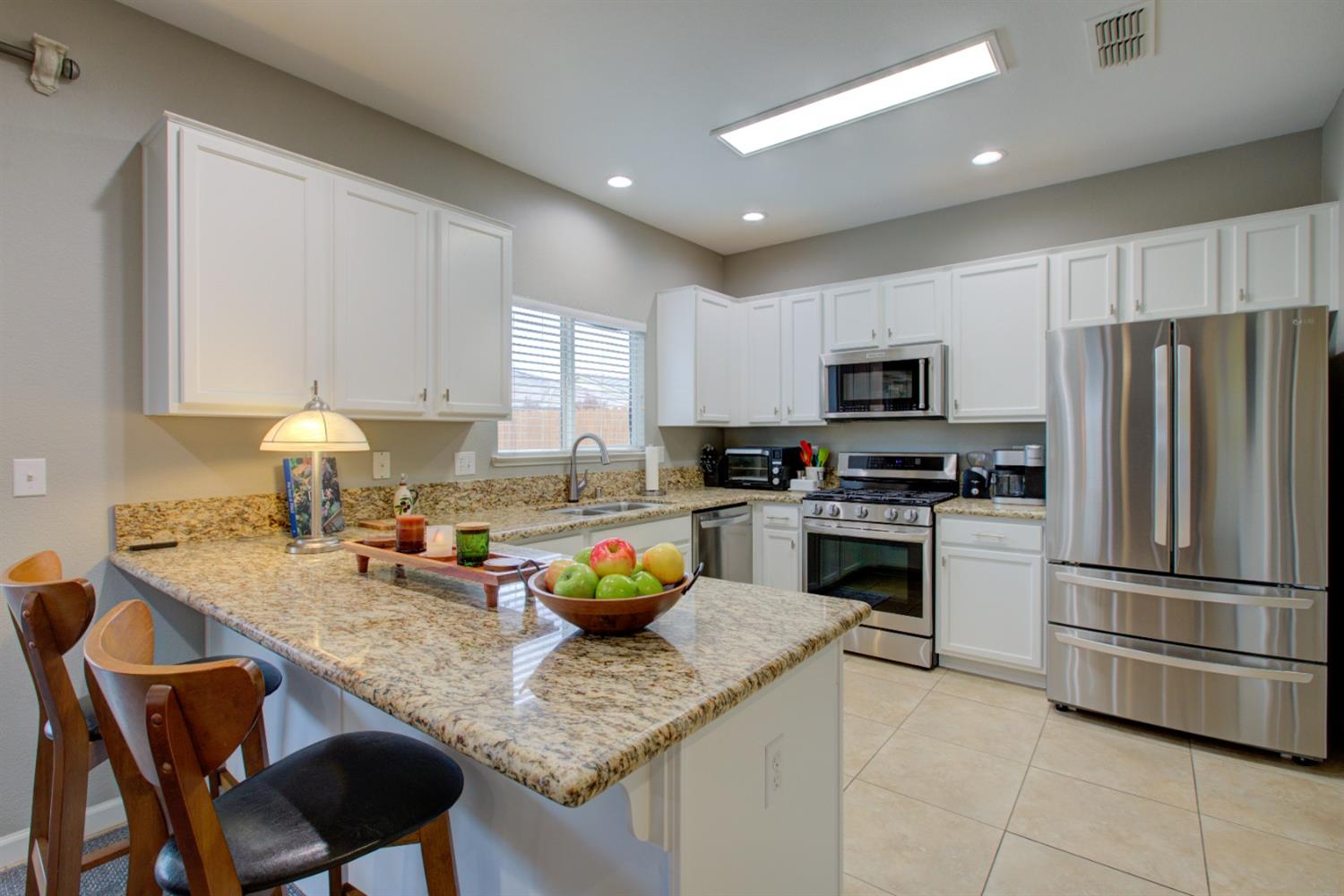 Detail Gallery Image 12 of 33 For 2521 Jubilee Dr, Turlock,  CA 95380 - 4 Beds | 2/1 Baths