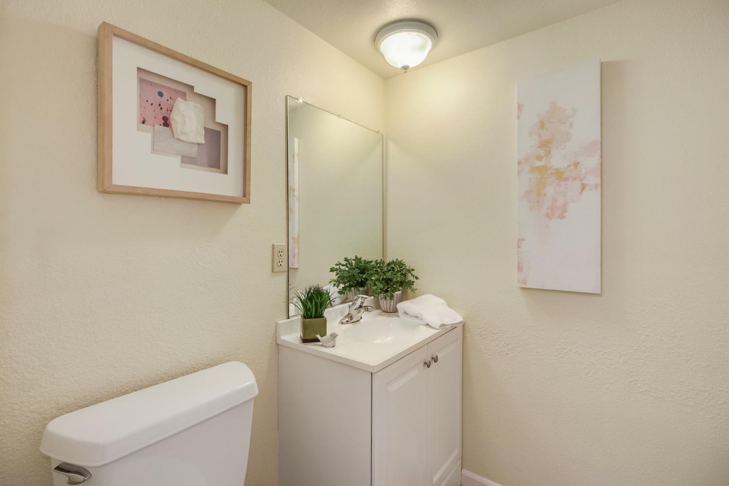 Detail Gallery Image 25 of 31 For 3227 Casitas Bonito, Sacramento,  CA 95825 - 3 Beds | 2/1 Baths