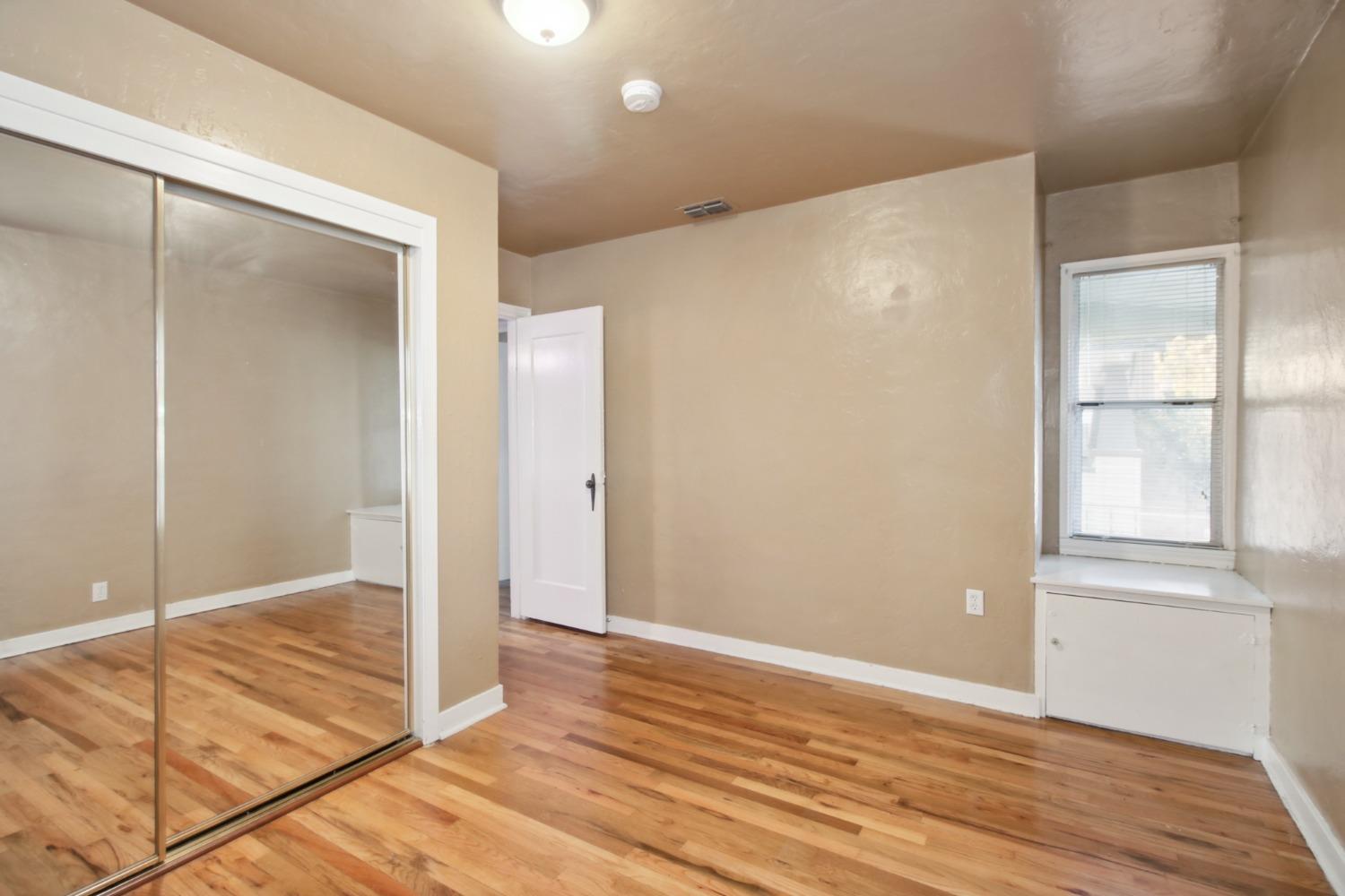 Detail Gallery Image 15 of 43 For 1505 V St, Sacramento,  CA 95818 - 3 Beds | 2 Baths