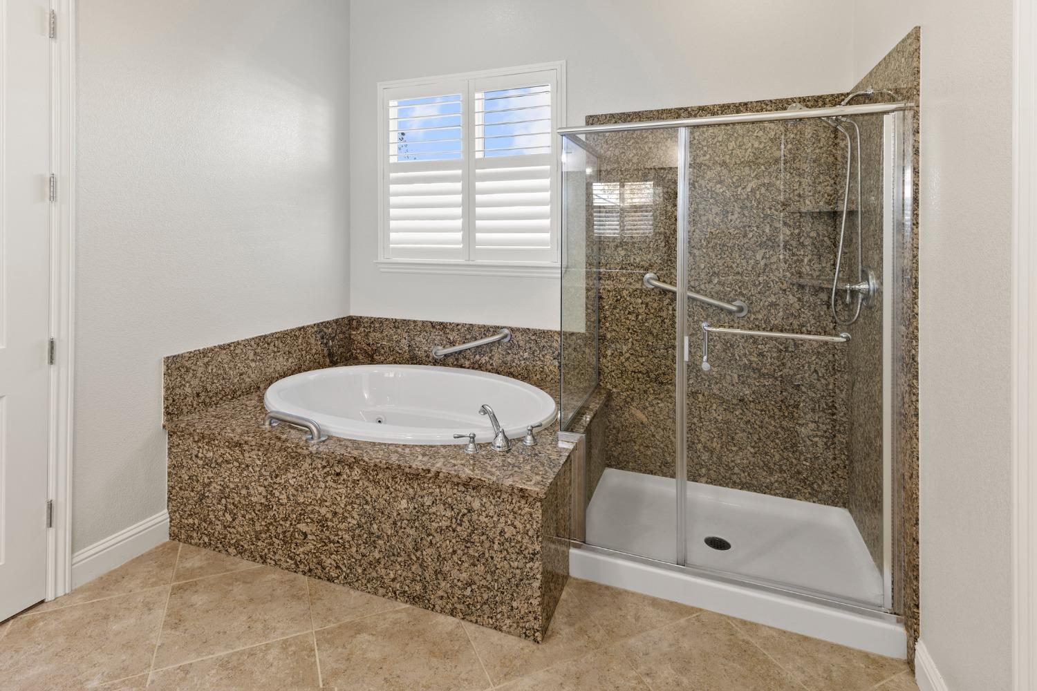 Detail Gallery Image 35 of 57 For 2359 Langtree Dr, Roseville,  CA 95747 - 3 Beds | 2 Baths