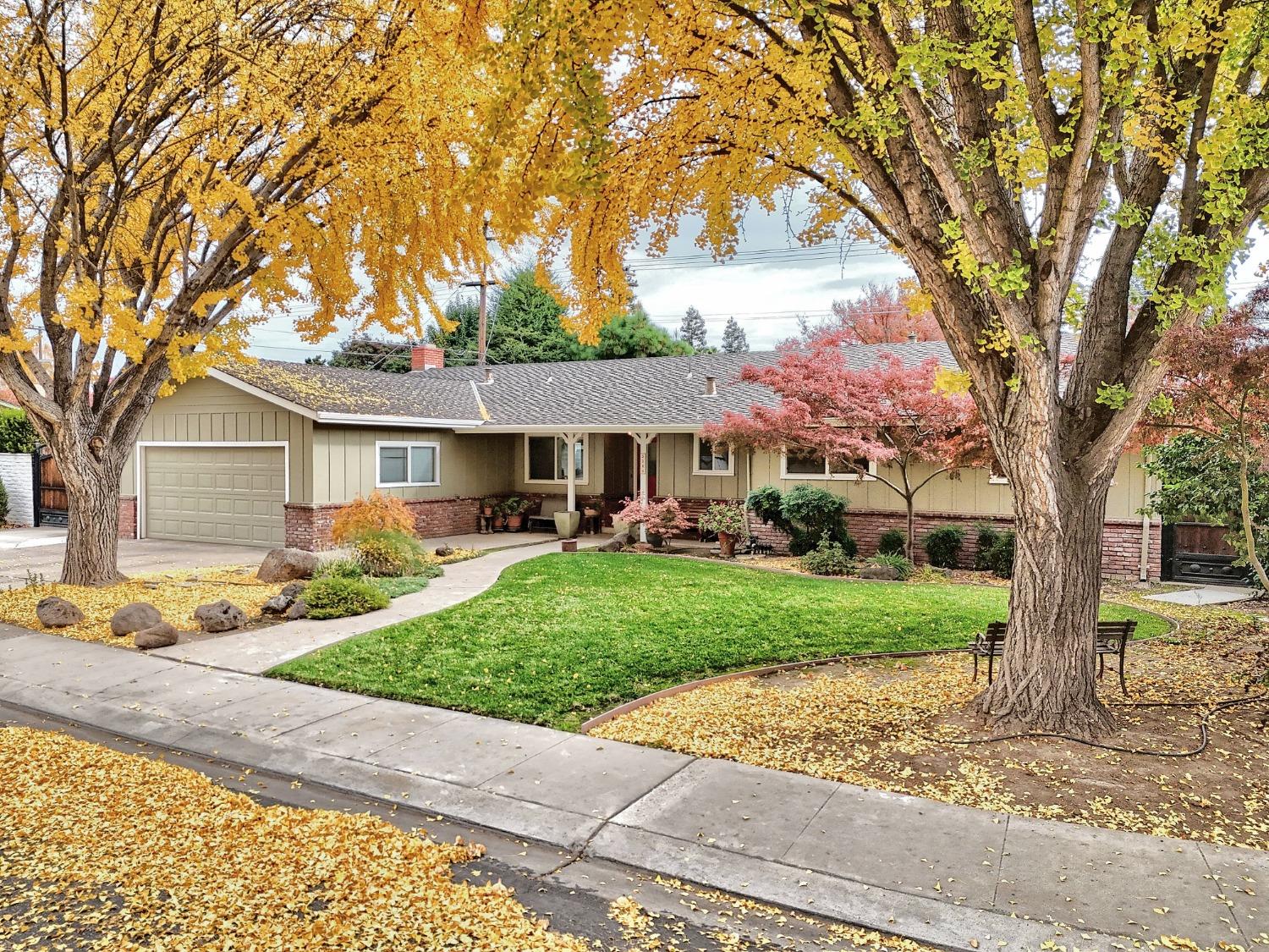 Detail Gallery Image 1 of 99 For 3304 Heartwood Way, Modesto,  CA 95350 - 4 Beds | 2 Baths