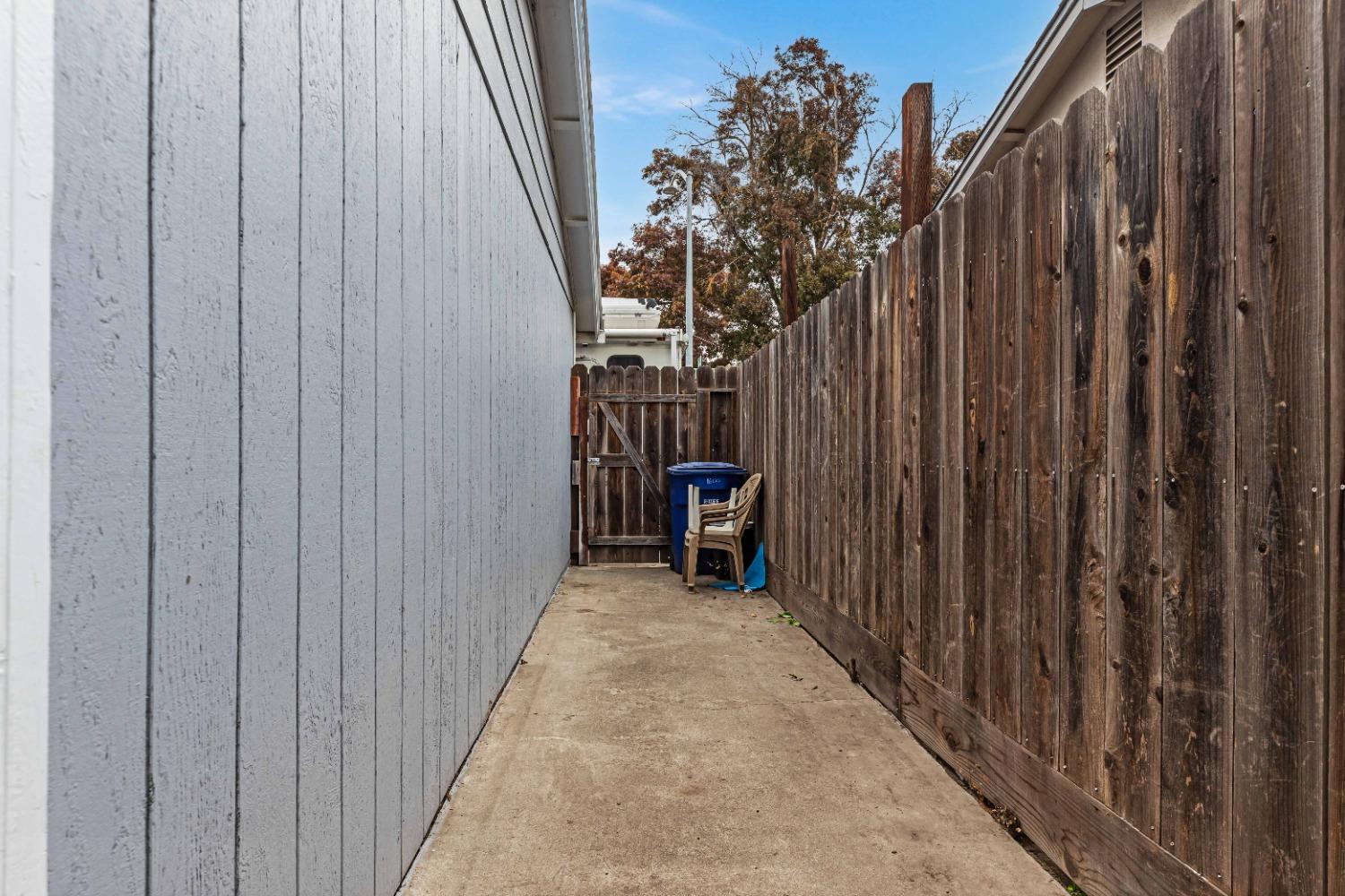 Detail Gallery Image 34 of 54 For 1600 Brixton Ln, Modesto,  CA 95356 - 3 Beds | 2 Baths