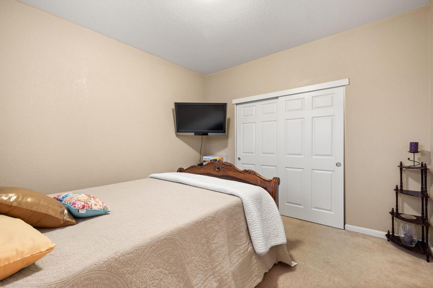 Detail Gallery Image 14 of 42 For 3151 Brindley Way, Rancho Cordova,  CA 95670 - 3 Beds | 2/1 Baths