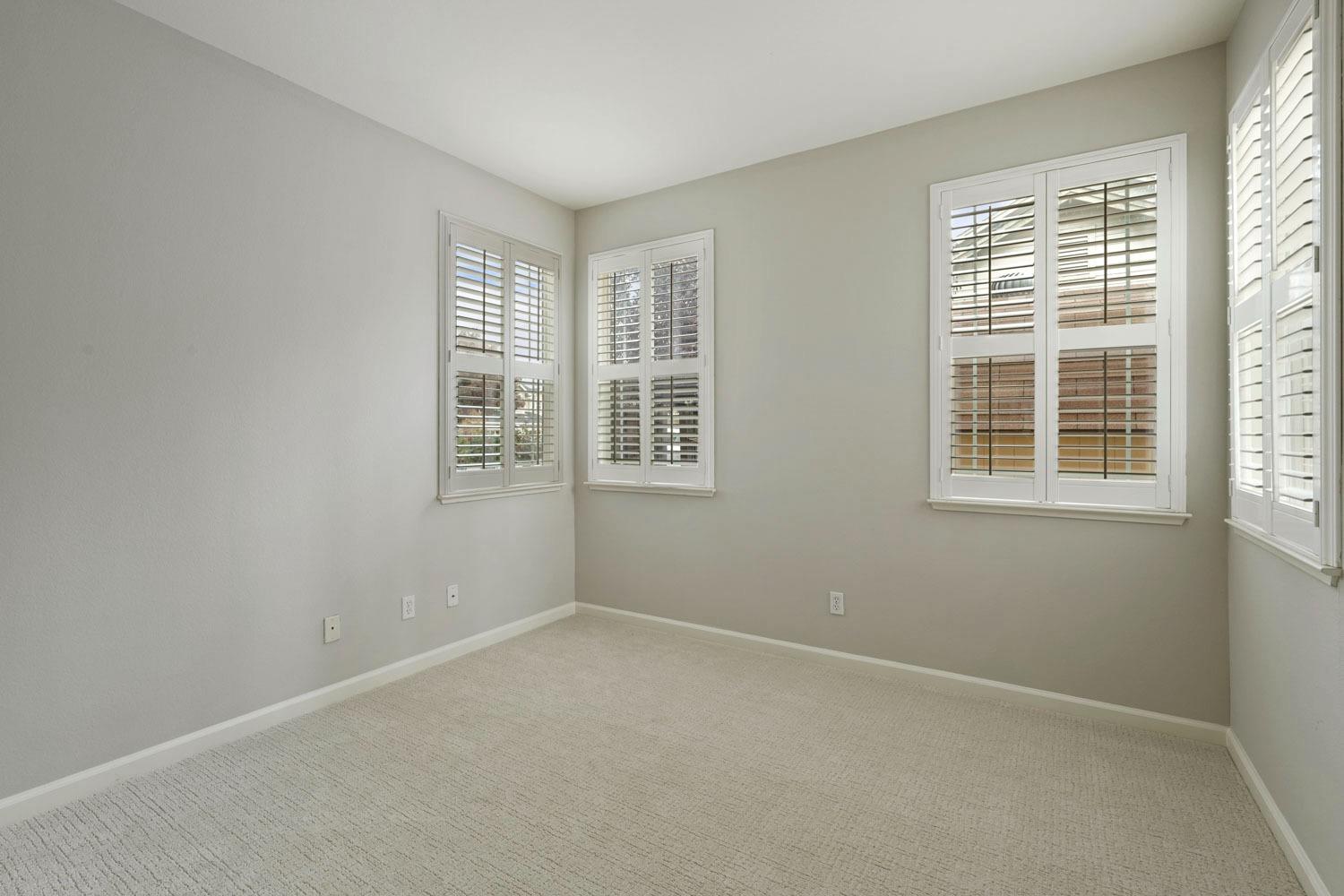 Detail Gallery Image 15 of 99 For 1242 Citadelle St, Tracy,  CA 95304 - 5 Beds | 3/2 Baths