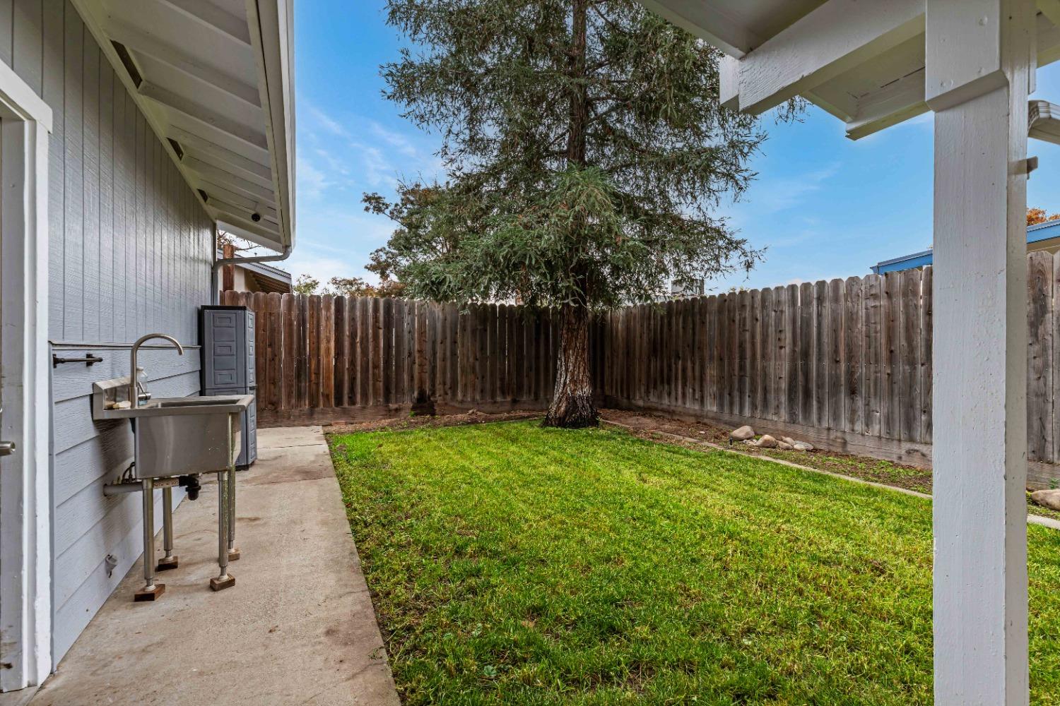 Detail Gallery Image 33 of 54 For 1600 Brixton Ln, Modesto,  CA 95356 - 3 Beds | 2 Baths