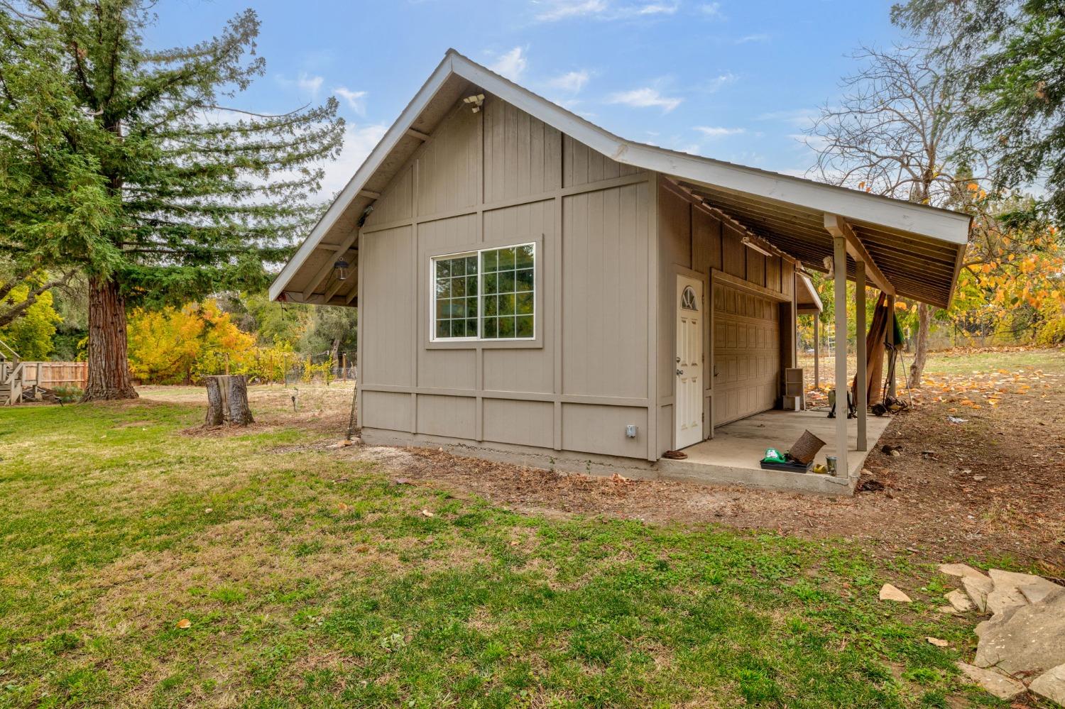 Detail Gallery Image 55 of 82 For 8755 Winding Way, Fair Oaks,  CA 95628 - 4 Beds | 2/1 Baths