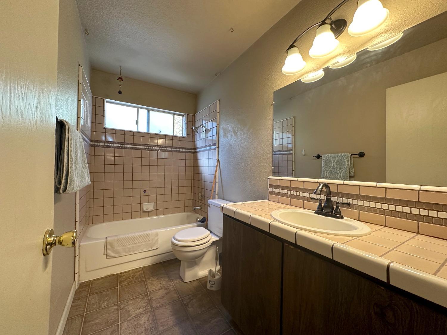 Detail Gallery Image 12 of 14 For 3591 Quail Lakes Dr #240,  Stockton,  CA 95207 - 2 Beds | 2 Baths