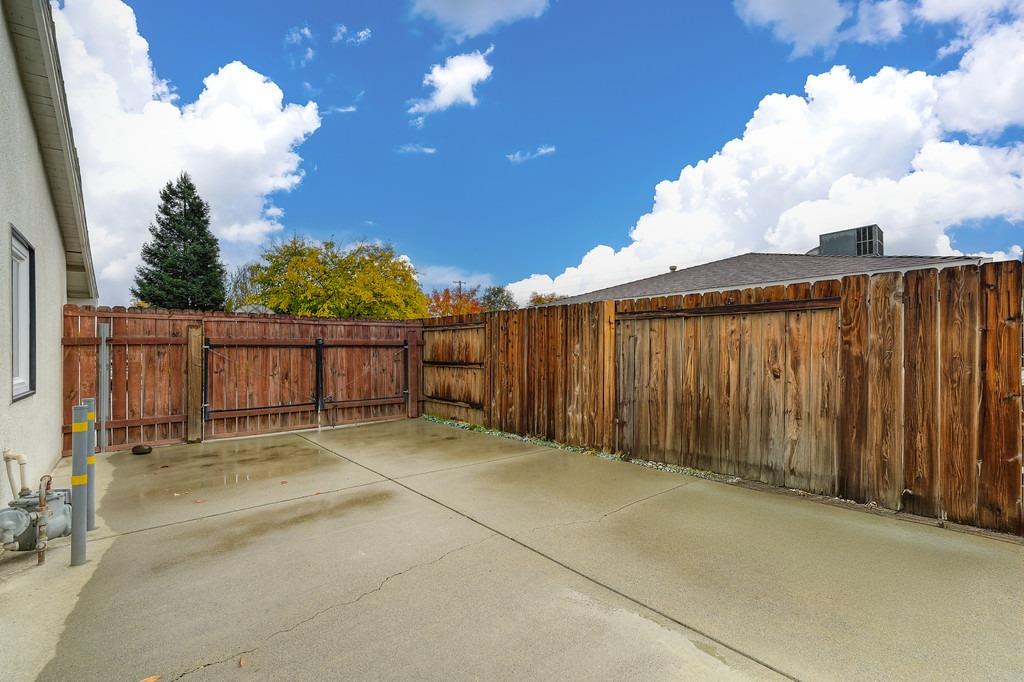 Detail Gallery Image 40 of 41 For 3309 Barrington Rd, Sacramento,  CA 95864 - 3 Beds | 1 Baths