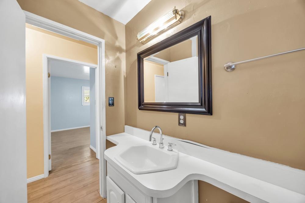 Detail Gallery Image 22 of 42 For 6405 Somis Way, Sacramento,  CA 95828 - 3 Beds | 1 Baths