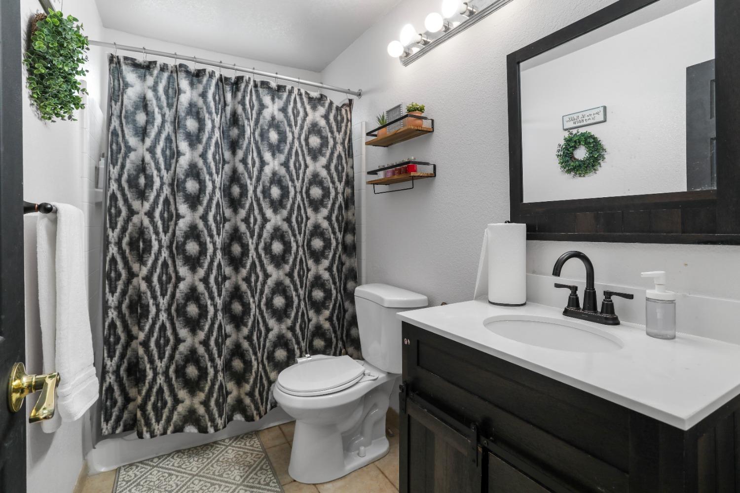 Detail Gallery Image 23 of 33 For 741 Prairie Dunes Dr, Lathrop,  CA 95330 - 4 Beds | 2/1 Baths