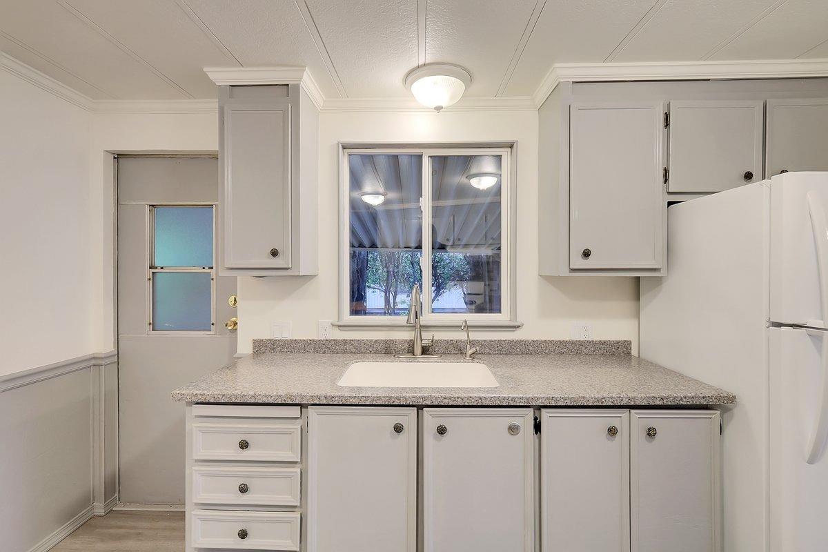 Detail Gallery Image 3 of 20 For 10383 Larkin Rd 19, Live Oak,  CA 95953 - 2 Beds | 2 Baths