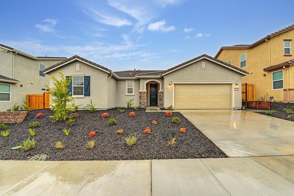 Detail Gallery Image 1 of 29 For 1202 Shea Falls Dr, Lincoln,  CA 95648 - 4 Beds | 2 Baths