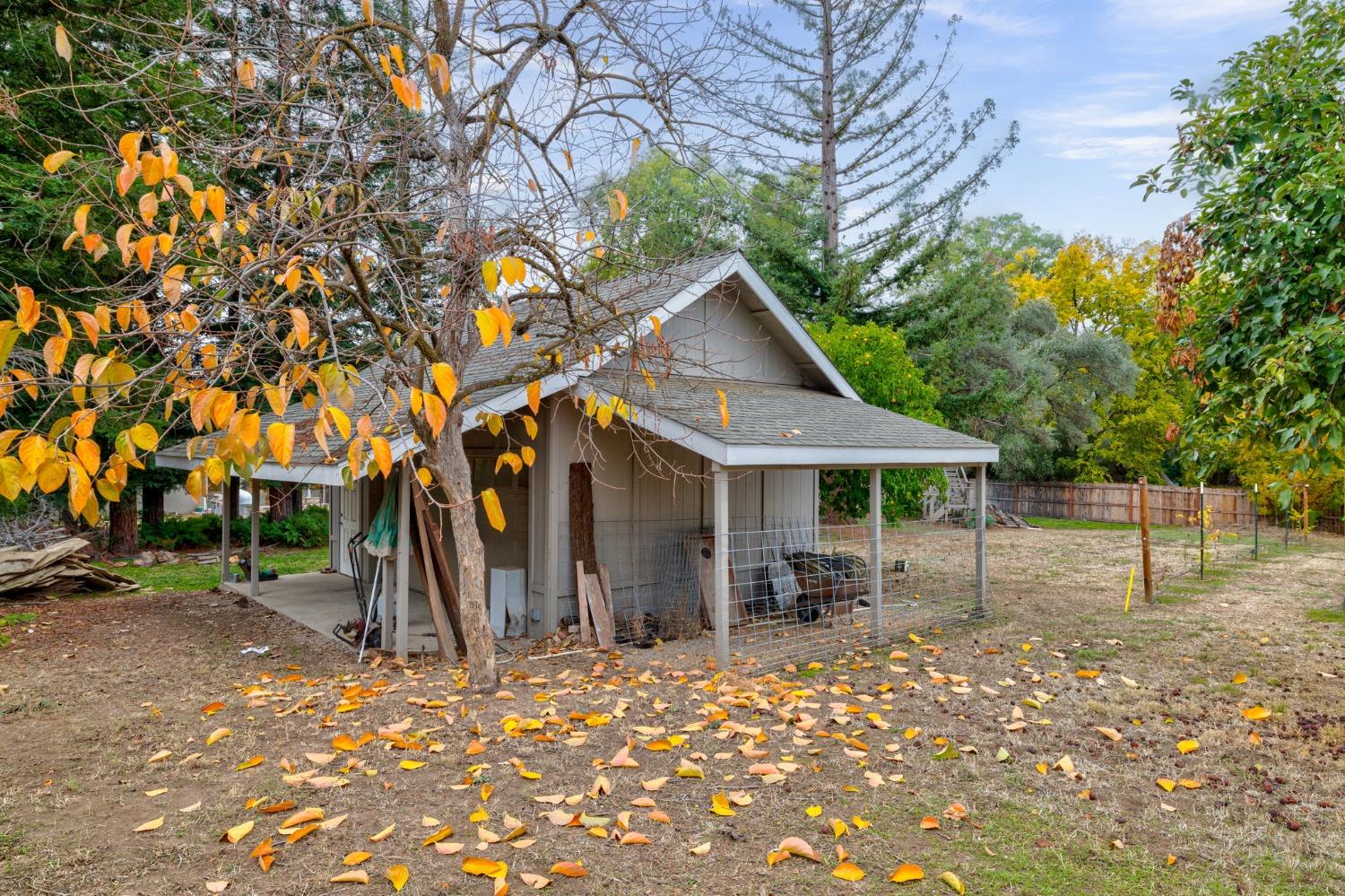 Detail Gallery Image 60 of 82 For 8755 Winding Way, Fair Oaks,  CA 95628 - 4 Beds | 2/1 Baths