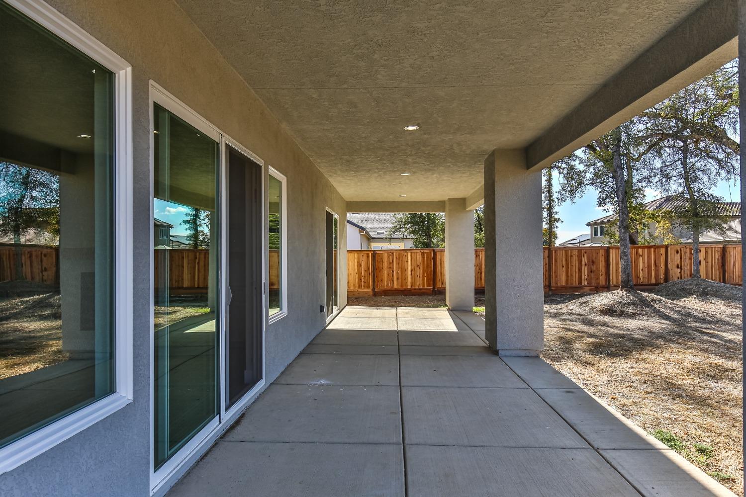 Detail Gallery Image 5 of 75 For 4182 Dias Ln, Rocklin,  CA 95677 - 5 Beds | 4 Baths