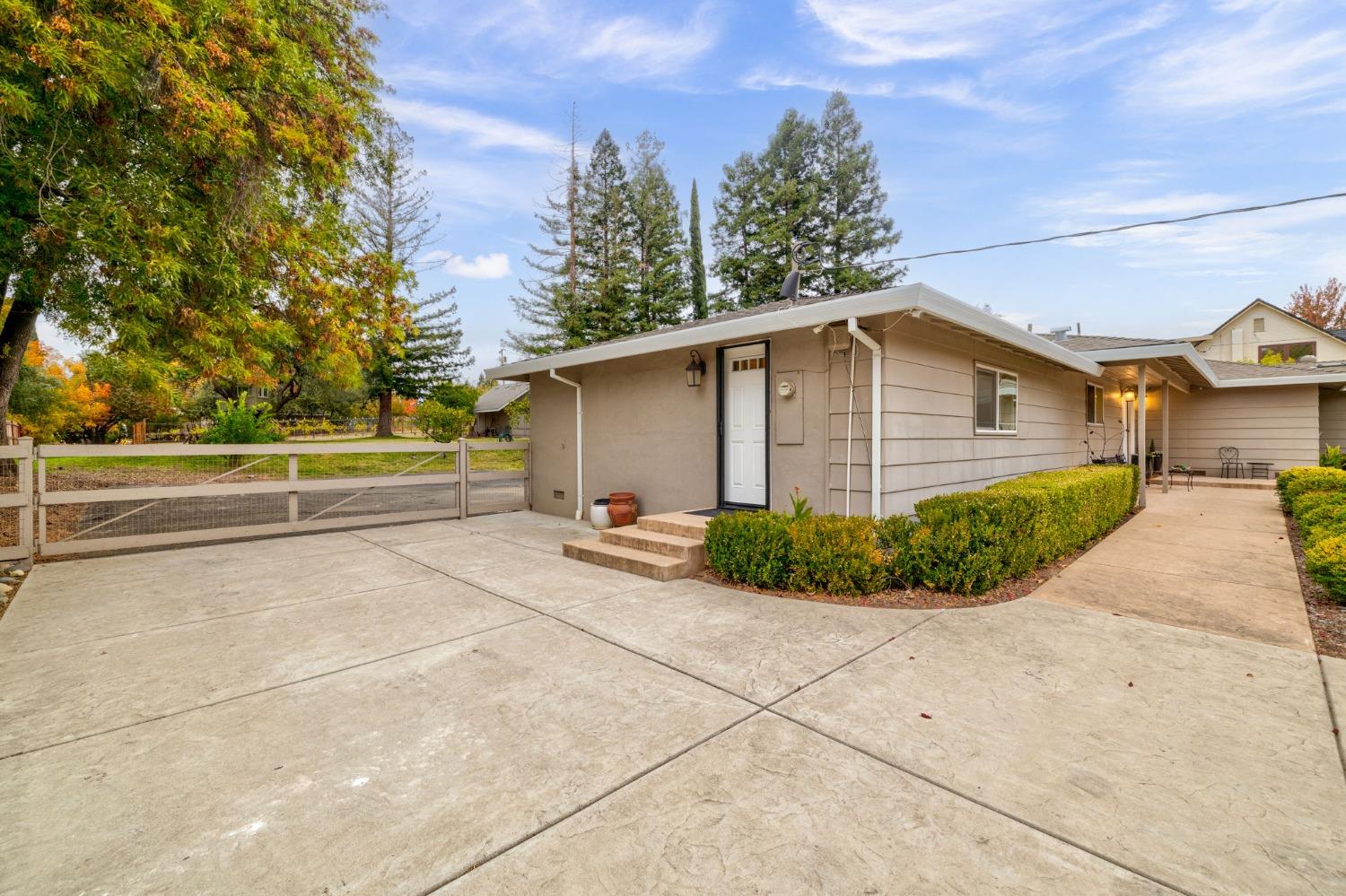 Detail Gallery Image 51 of 82 For 8755 Winding Way, Fair Oaks,  CA 95628 - 4 Beds | 2/1 Baths