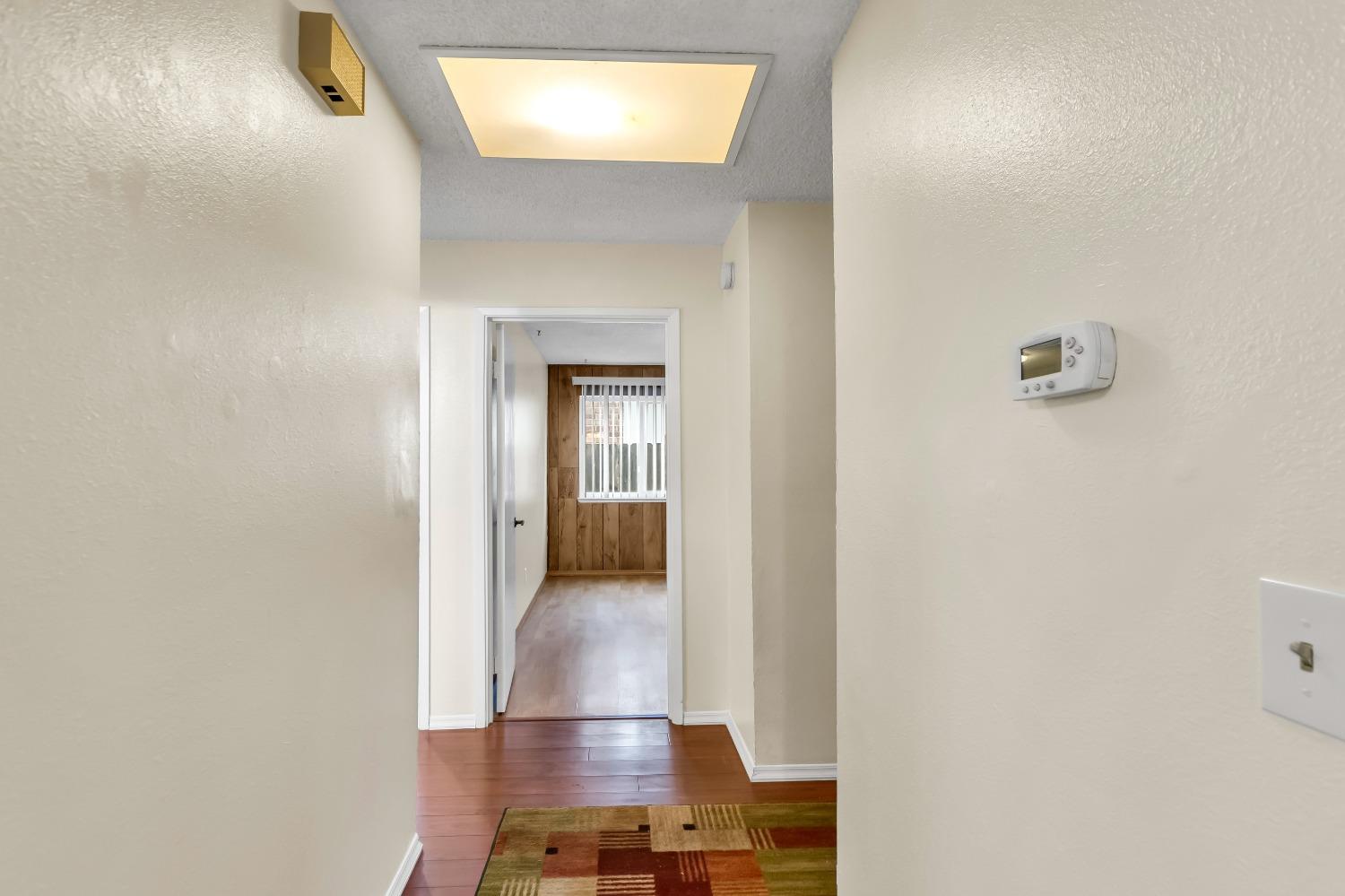 Detail Gallery Image 8 of 49 For 3332 Corbin Way, Sacramento,  CA 95827 - 4 Beds | 2 Baths