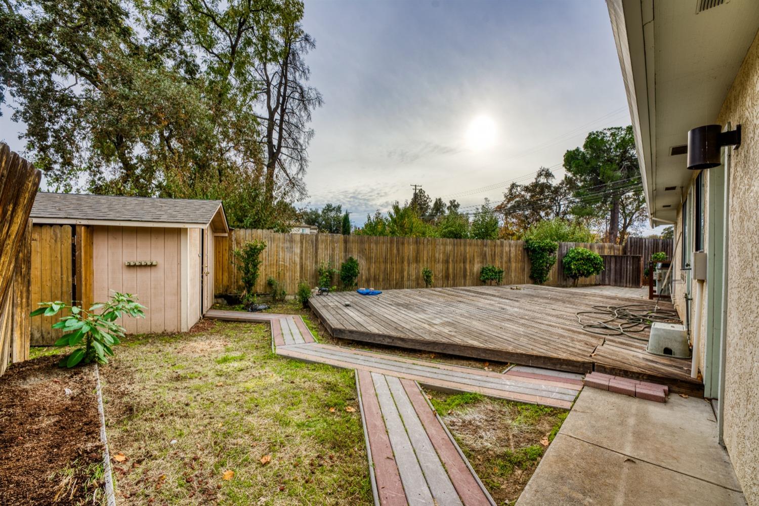 Detail Gallery Image 36 of 39 For 4220 Waymar Ct, Carmichael,  CA 95608 - 3 Beds | 2 Baths