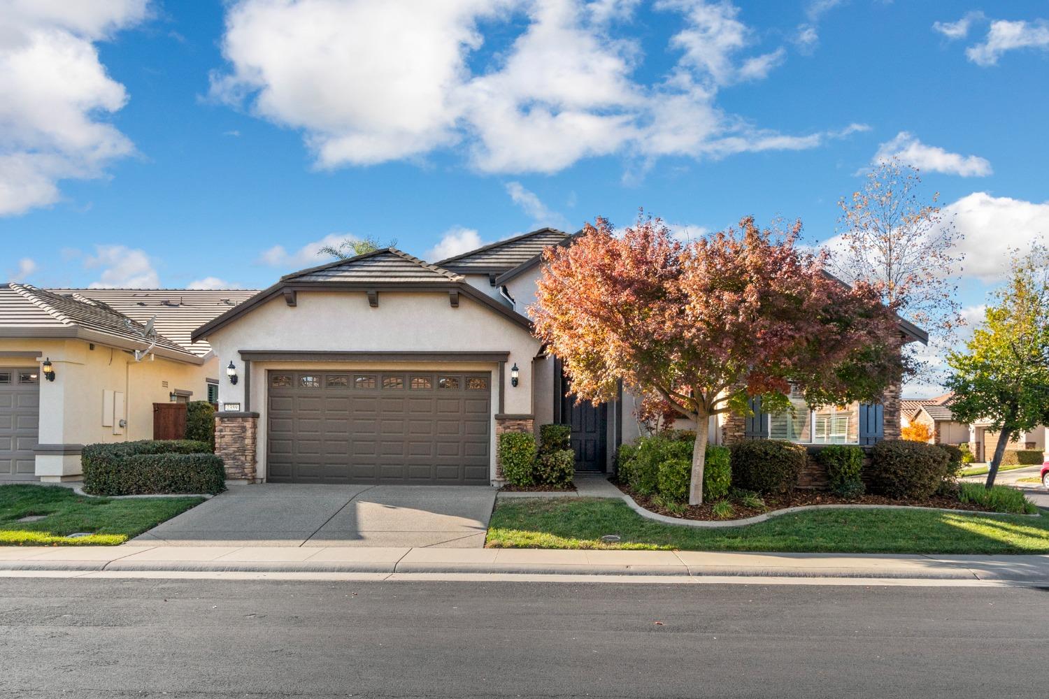 Detail Gallery Image 1 of 57 For 2359 Langtree Dr, Roseville,  CA 95747 - 3 Beds | 2 Baths