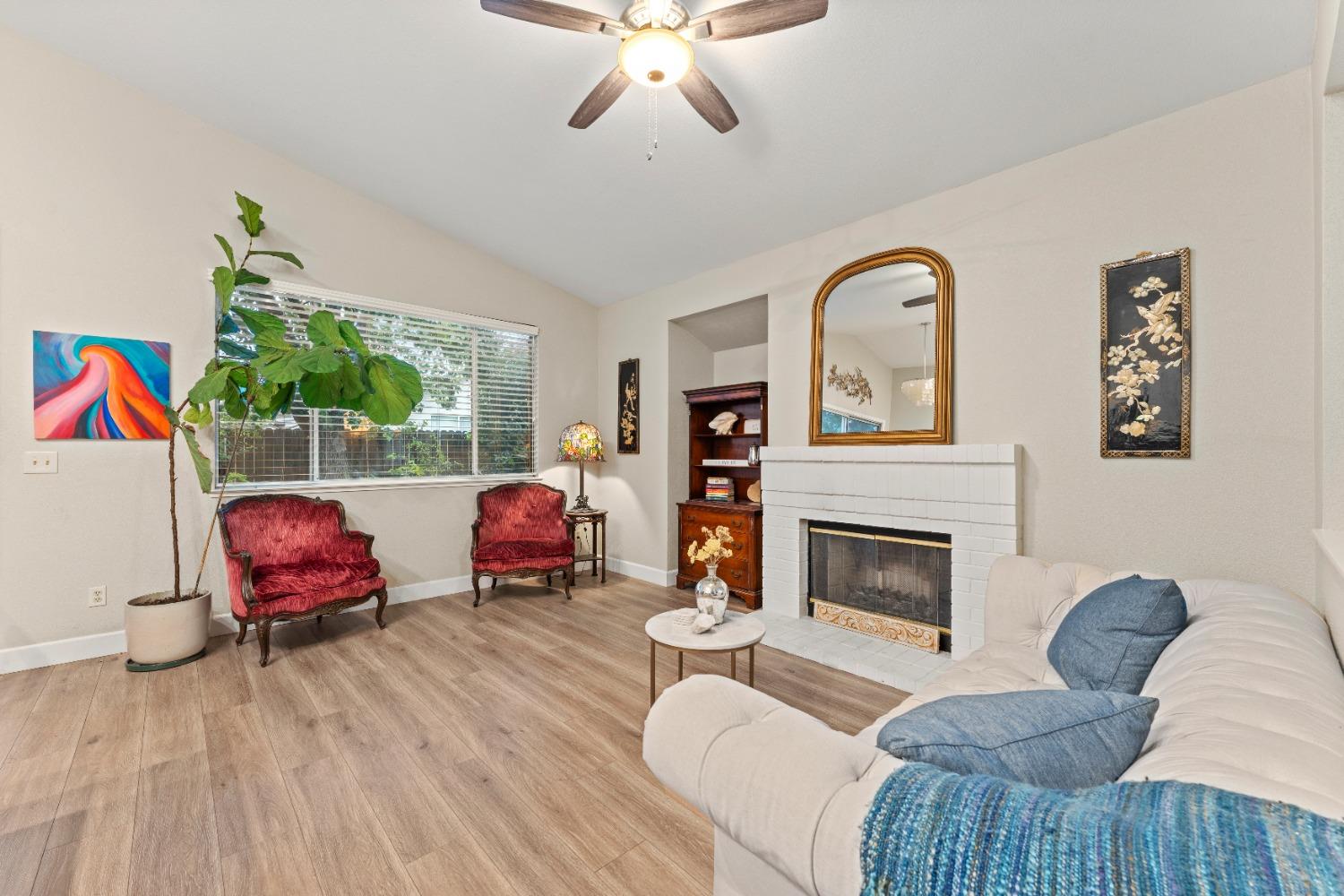 Detail Gallery Image 6 of 29 For 408 Munden Ct, Roseville,  CA 95747 - 3 Beds | 2 Baths