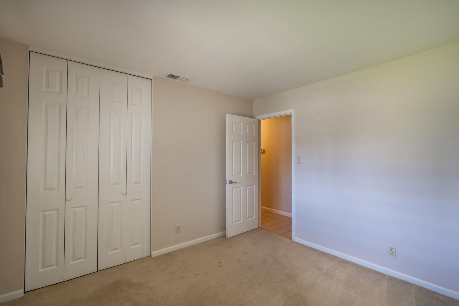 Detail Gallery Image 16 of 28 For 1013 Oakleaf Way, Stockton,  CA 95209 - 3 Beds | 2 Baths