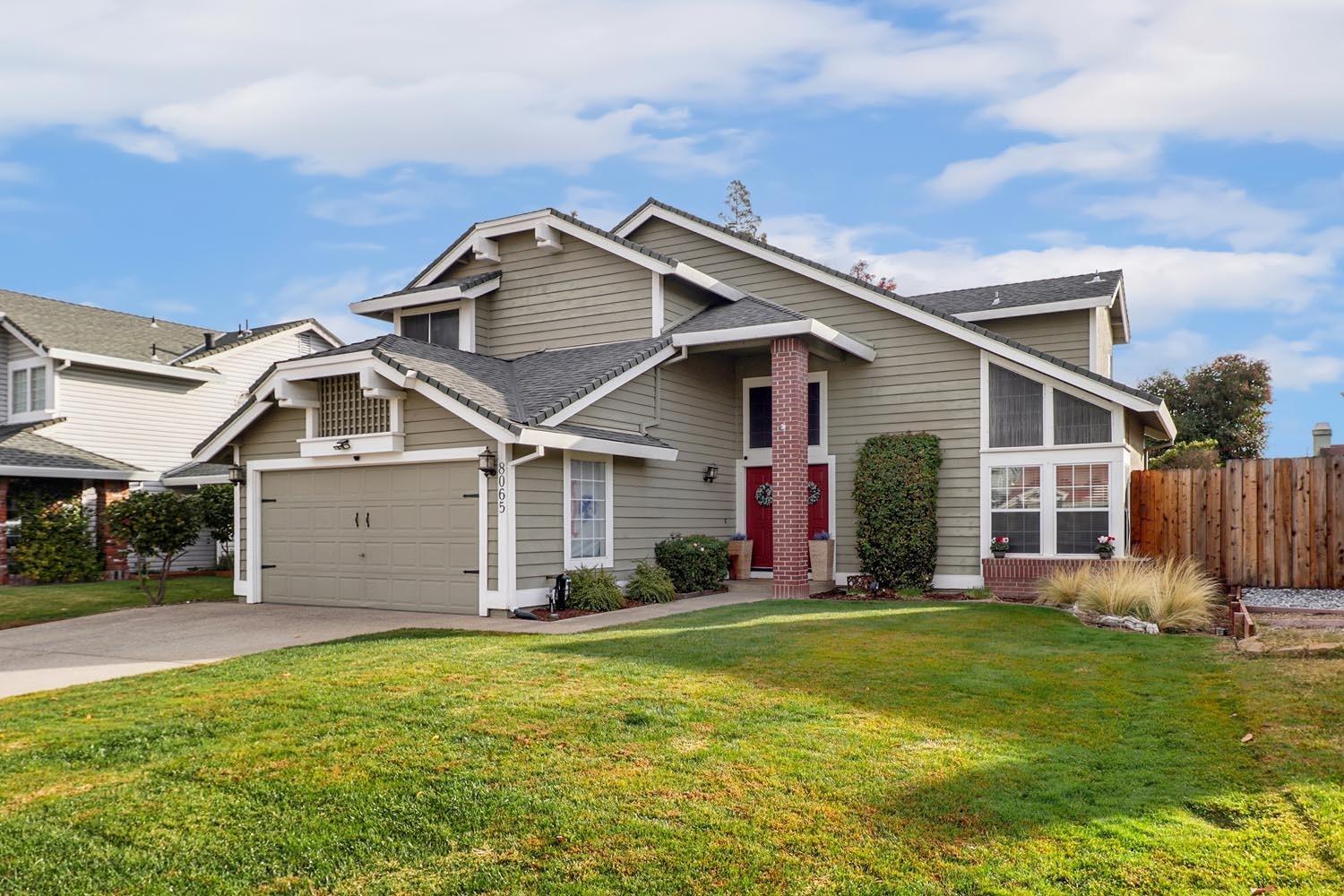 Detail Gallery Image 1 of 54 For 8065 Orkney Cir, Sacramento,  CA 95829 - 4 Beds | 2/1 Baths