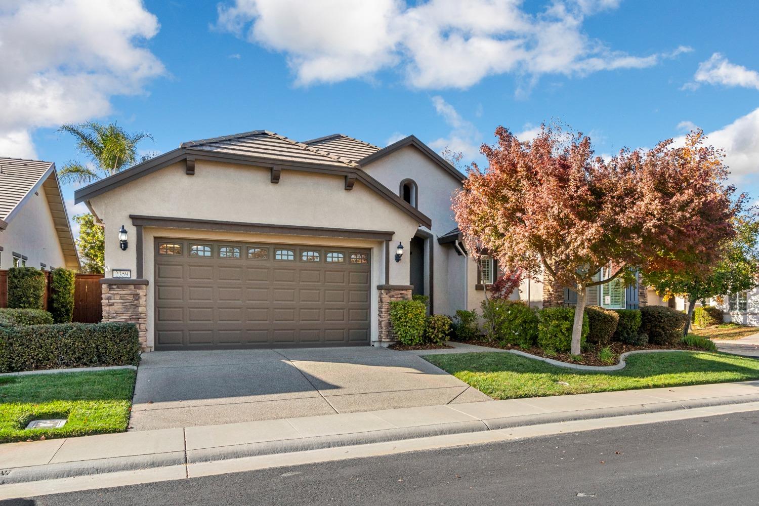 Detail Gallery Image 2 of 57 For 2359 Langtree Dr, Roseville,  CA 95747 - 3 Beds | 2 Baths