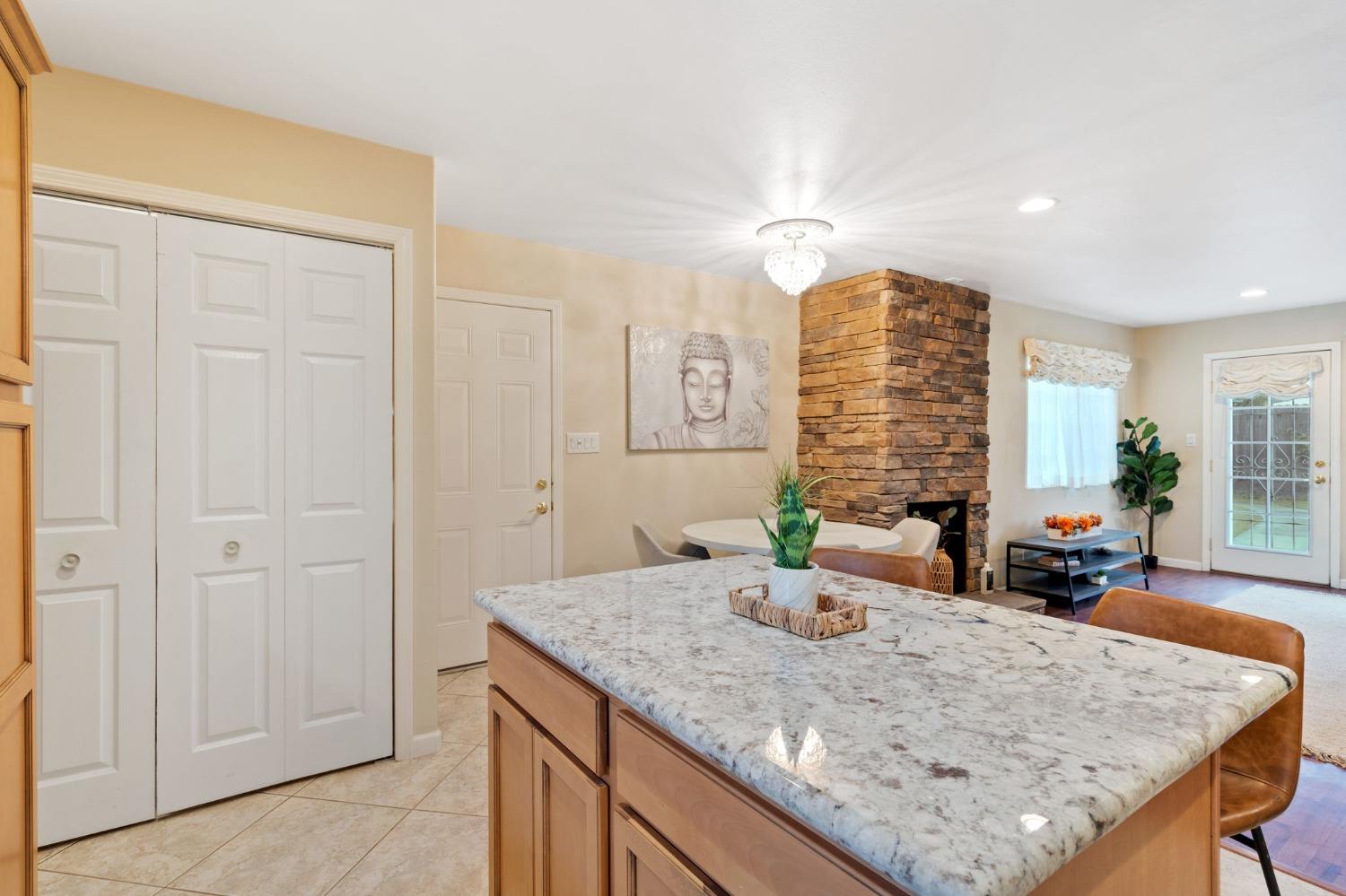 Detail Gallery Image 14 of 23 For 3108 Wemberley Dr, Sacramento,  CA 95864 - 3 Beds | 1 Baths