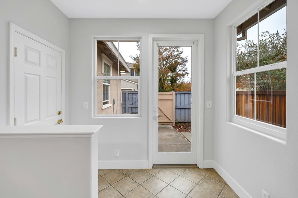 Detail Gallery Image 34 of 53 For 3157 Brunnet Ln, Sacramento,  CA 95833 - 3 Beds | 2 Baths