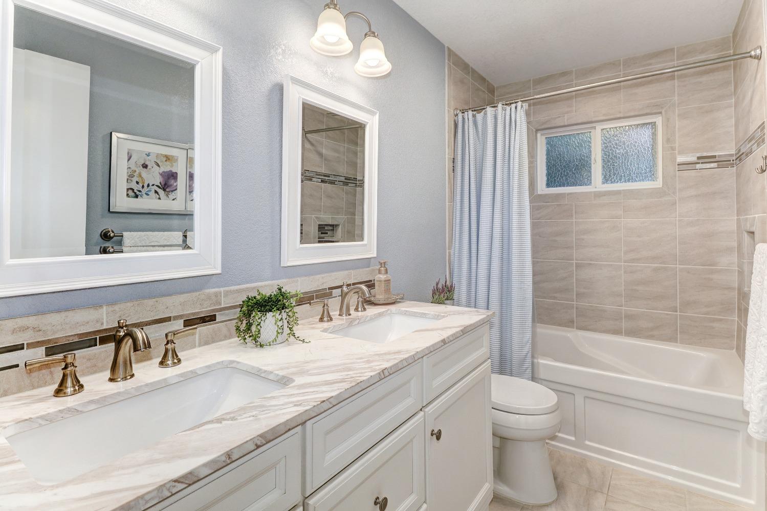 Detail Gallery Image 23 of 54 For 6617 Central Park Ct, Orangevale,  CA 95662 - 6 Beds | 3/1 Baths