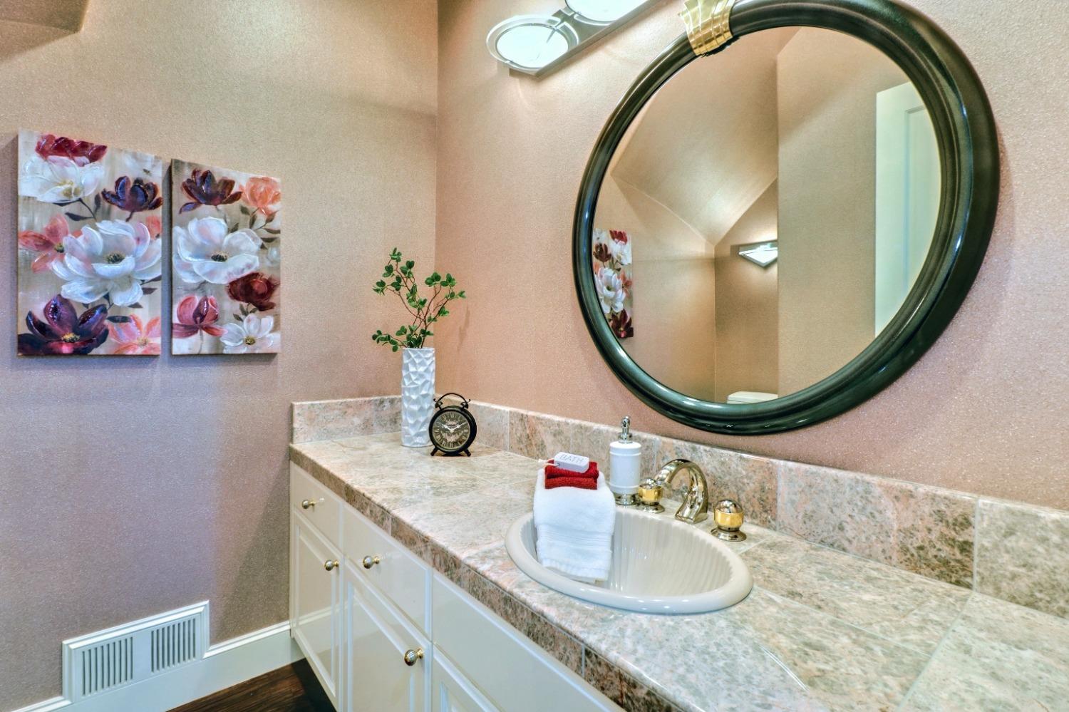 Detail Gallery Image 41 of 78 For 3391 Holly Dr, Sacramento,  CA 95864 - 5 Beds | 4/1 Baths