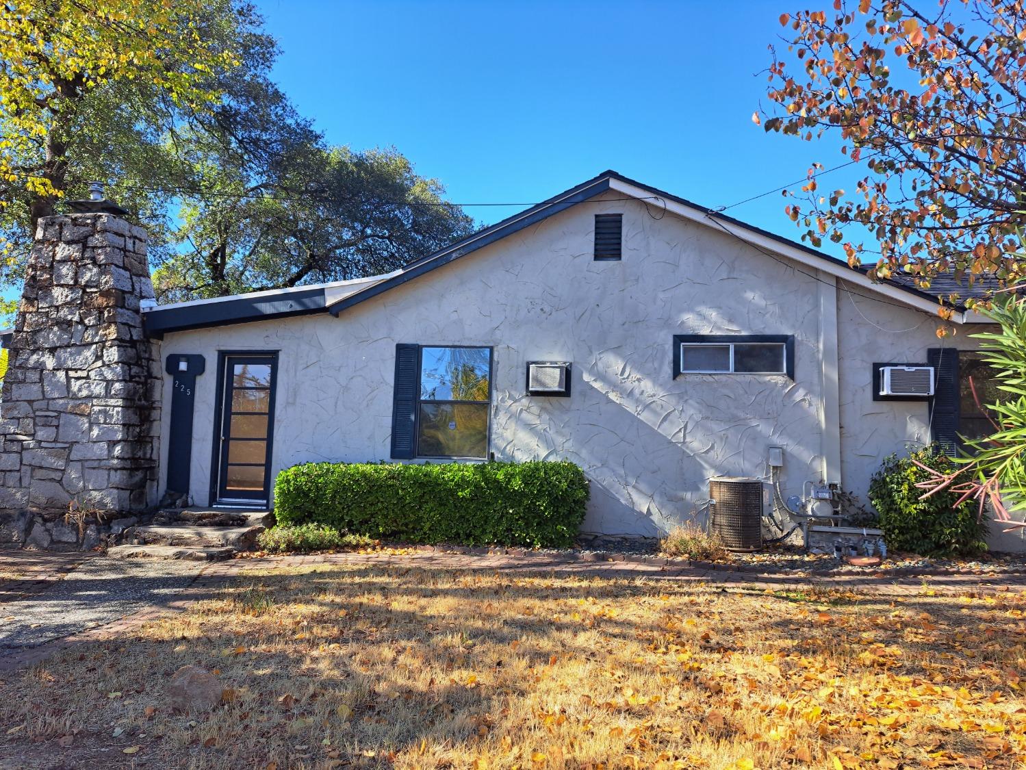 Detail Gallery Image 2 of 49 For 225 Flood Rd, Auburn,  CA 95603 - 3 Beds | 2 Baths