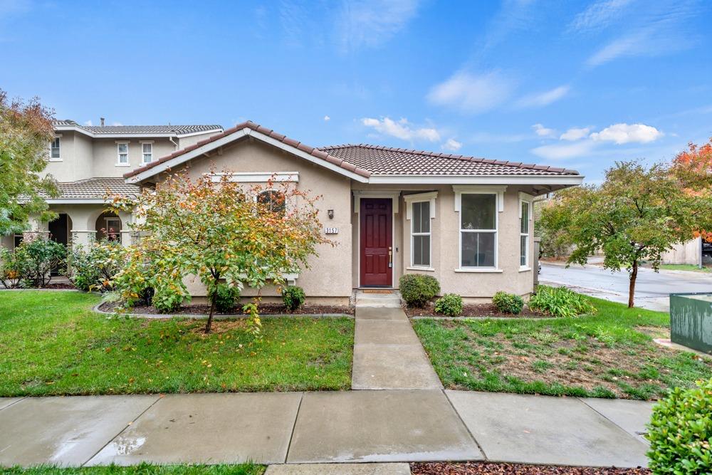 Detail Gallery Image 1 of 53 For 3157 Brunnet Ln, Sacramento,  CA 95833 - 3 Beds | 2 Baths