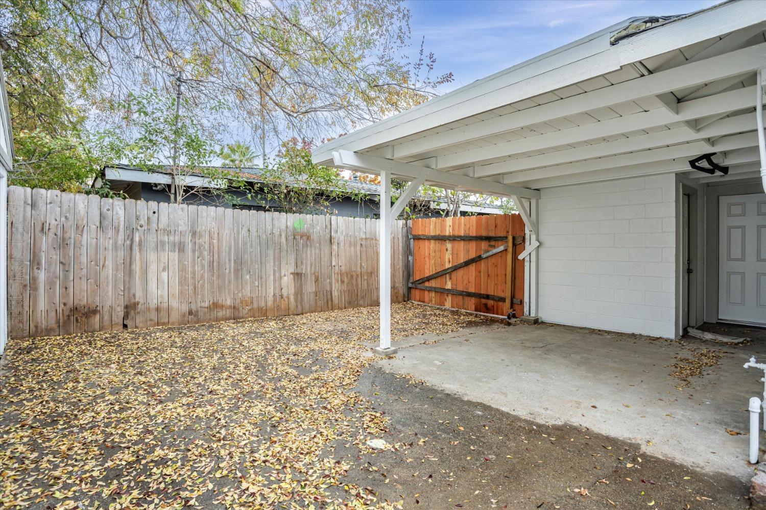 Detail Gallery Image 31 of 31 For 5351 Alcott Dr, Sacramento,  CA 95820 - 3 Beds | 1 Baths