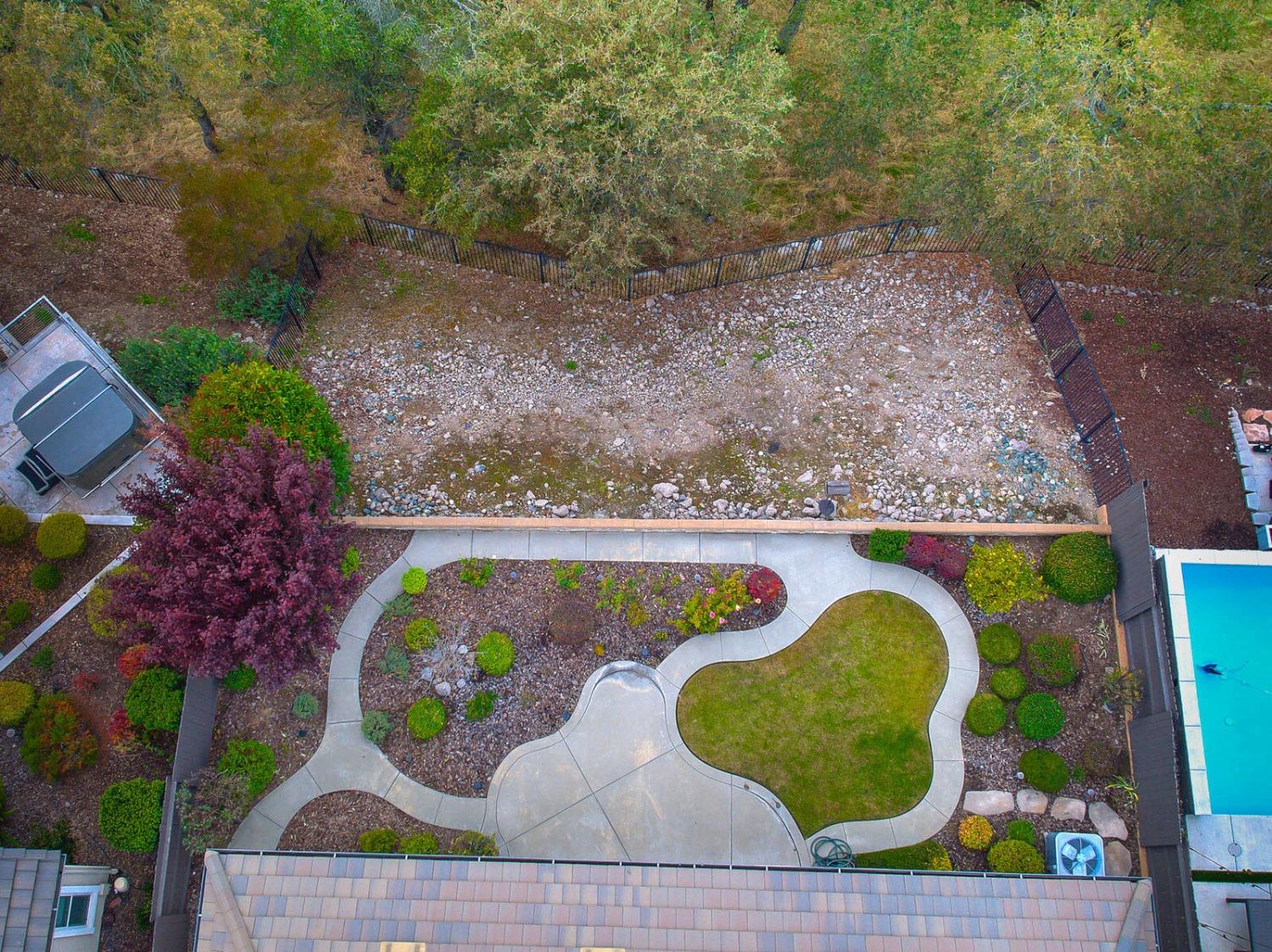 Detail Gallery Image 28 of 35 For 3625 Miners Ravine Dr, Roseville,  CA 95661 - 3 Beds | 2/1 Baths