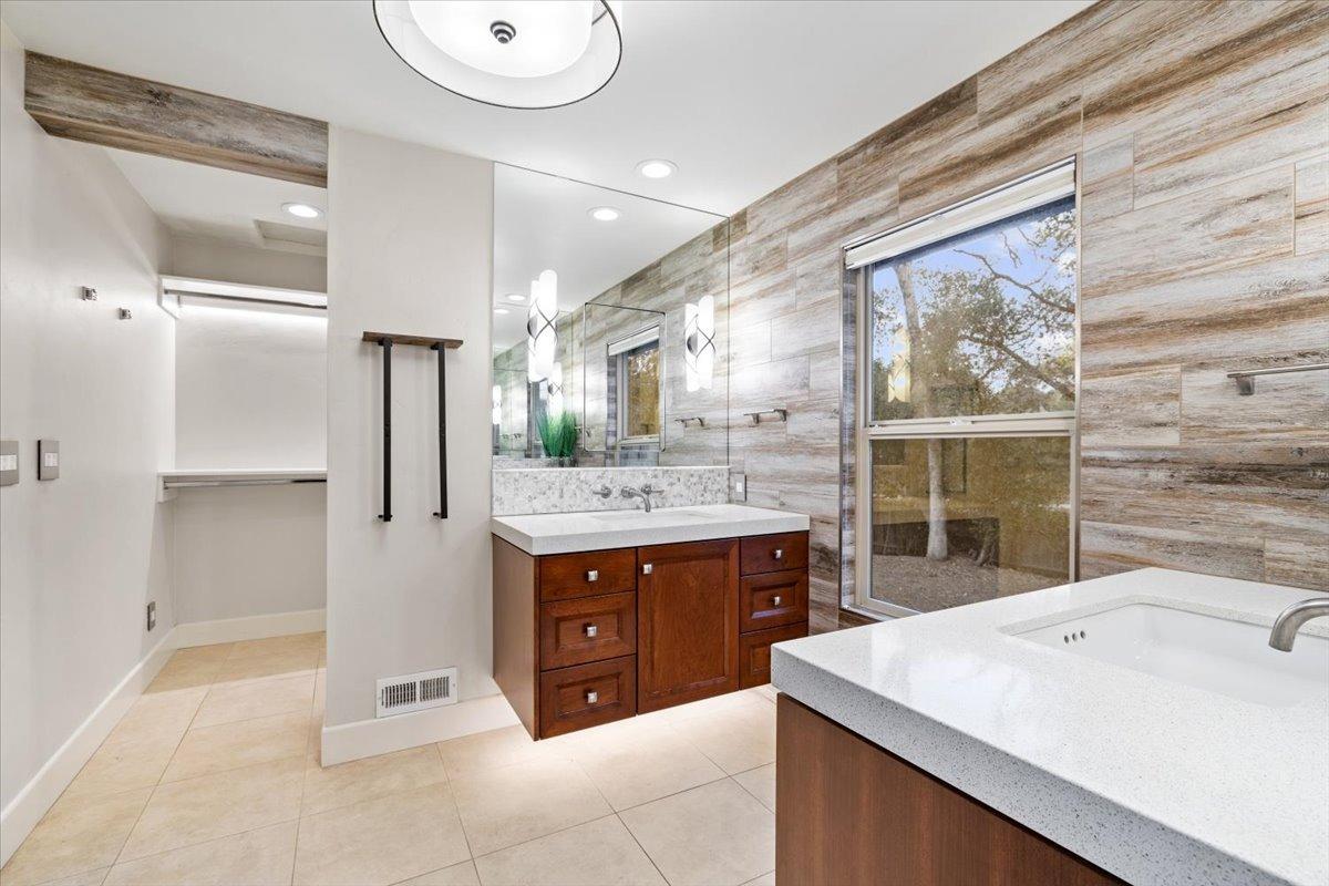 Detail Gallery Image 26 of 62 For 7017 Hidden Ln, Granite Bay,  CA 95746 - 4 Beds | 2/1 Baths