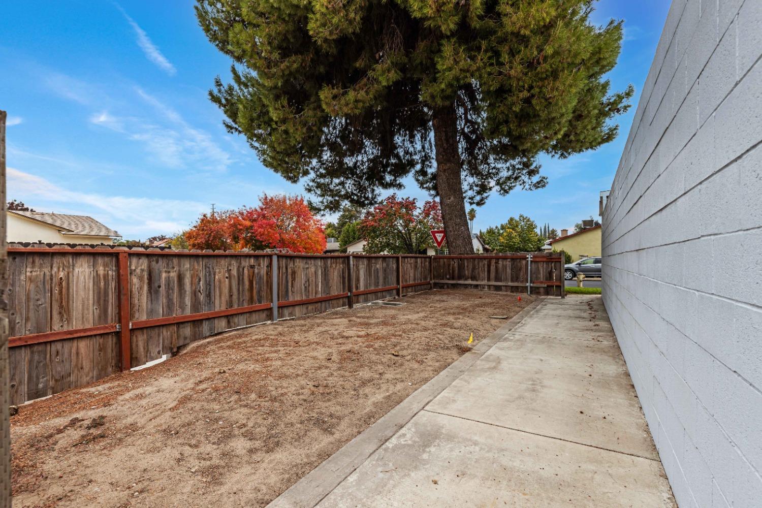 Detail Gallery Image 7 of 54 For 1600 Brixton Ln, Modesto,  CA 95356 - 3 Beds | 2 Baths