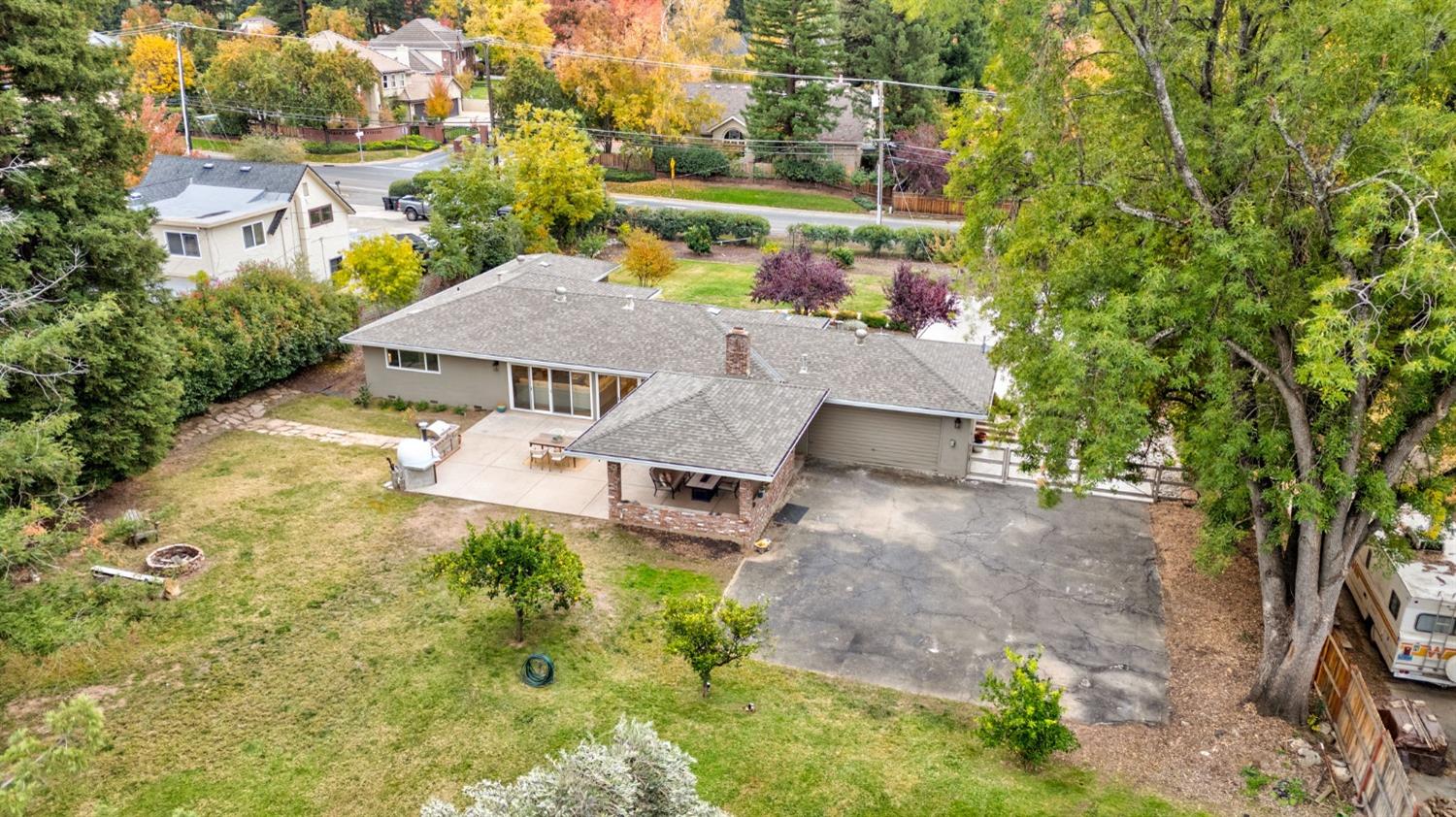 Detail Gallery Image 77 of 82 For 8755 Winding Way, Fair Oaks,  CA 95628 - 4 Beds | 2/1 Baths