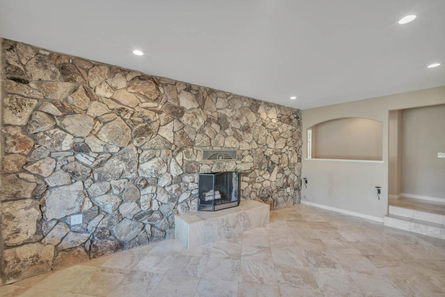 Detail Gallery Image 30 of 42 For 1461 Country Club Rd, Olivehurst,  CA 95961 - 3 Beds | 2 Baths