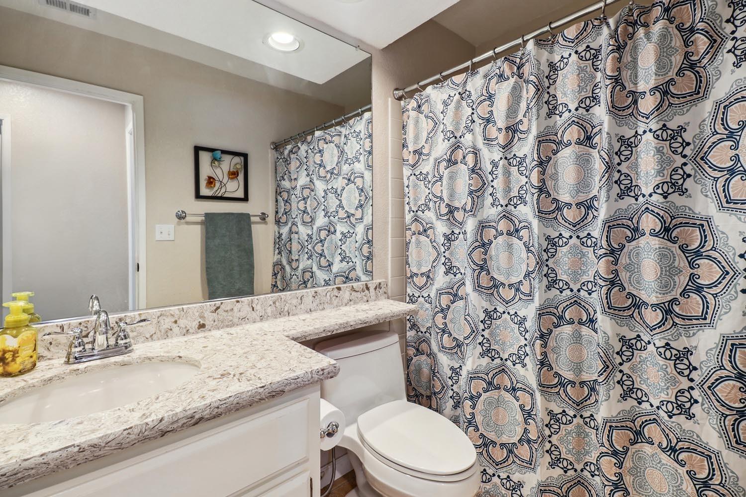 Detail Gallery Image 33 of 54 For 8065 Orkney Cir, Sacramento,  CA 95829 - 4 Beds | 2/1 Baths