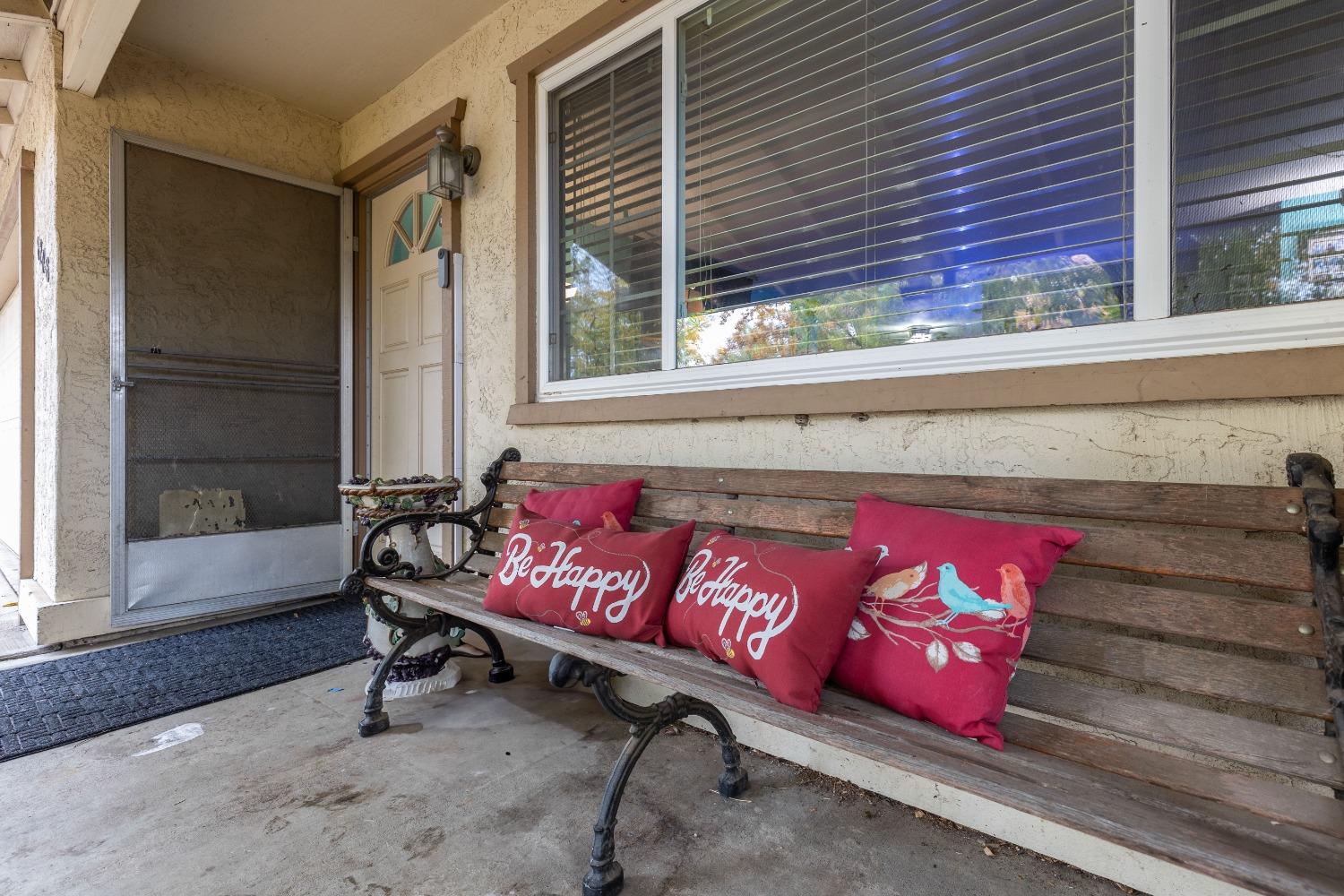 Detail Gallery Image 6 of 36 For 8208 Catalpa Drive, Citrus Heights,  CA 95610 - 3 Beds | 2 Baths