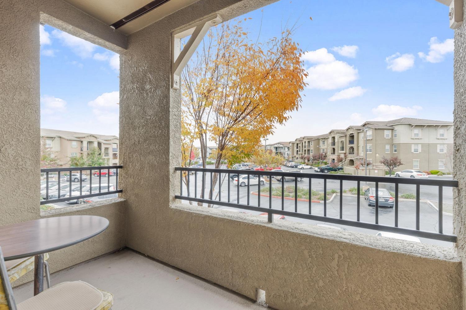 Detail Gallery Image 2 of 23 For 1181 Whitney Ranch Pkwy #722,  Rocklin,  CA 95765 - 2 Beds | 2 Baths