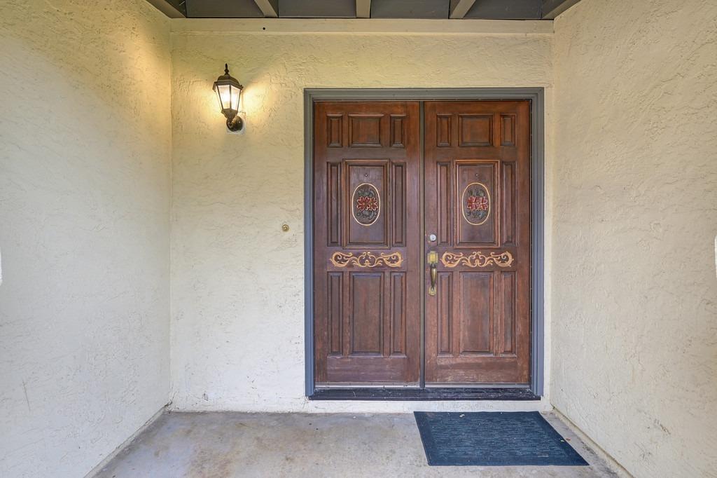 Detail Gallery Image 5 of 56 For 9020 Williamson Ct, Sacramento,  CA 95826 - 4 Beds | 2 Baths